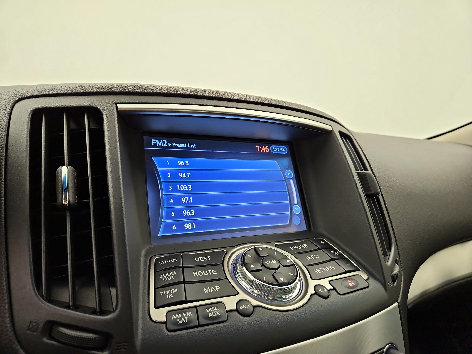 Thumbnail: 2014 INFINITI Q60 - 16