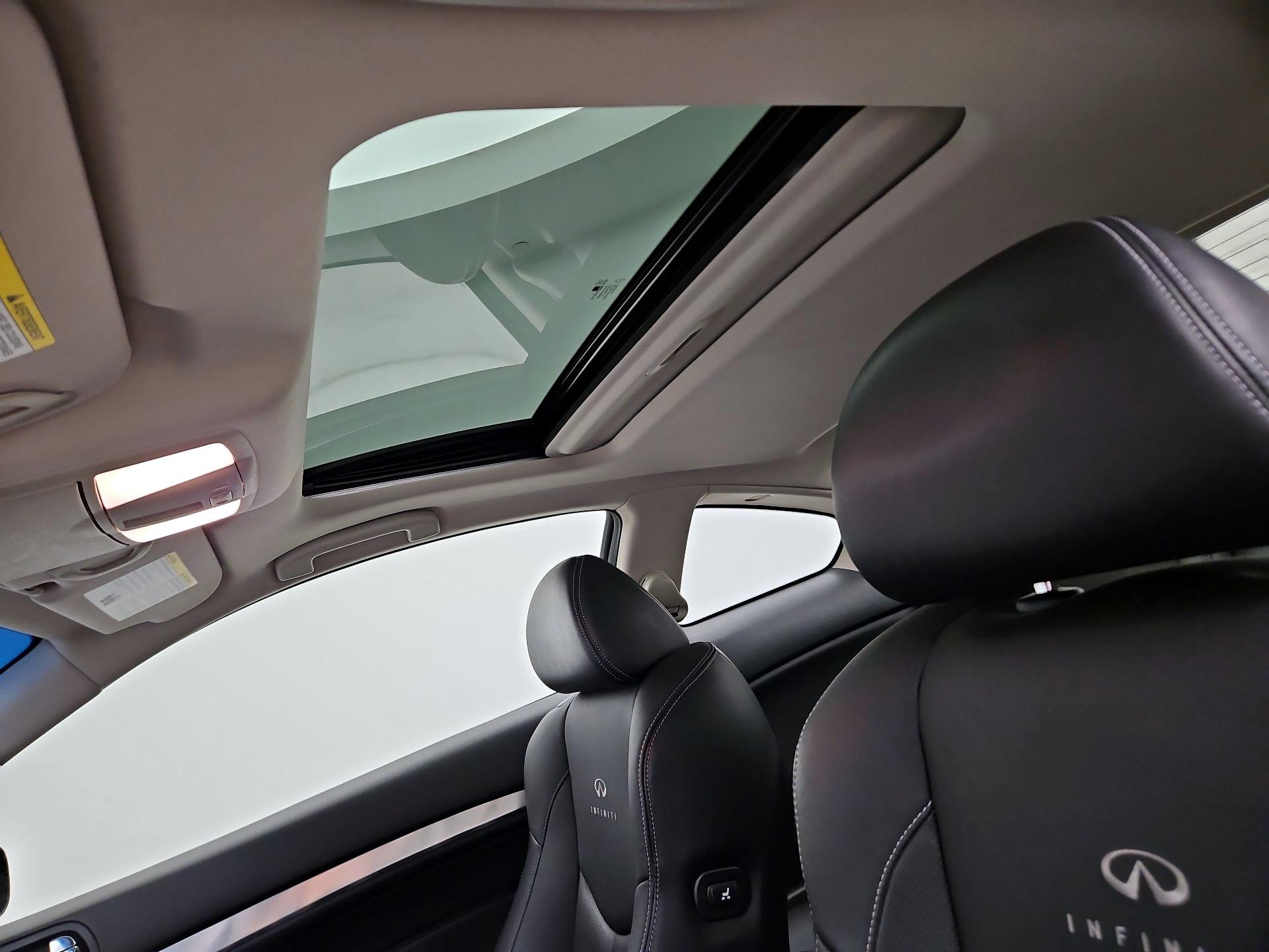 Thumbnail: 2014 INFINITI Q60 - 20