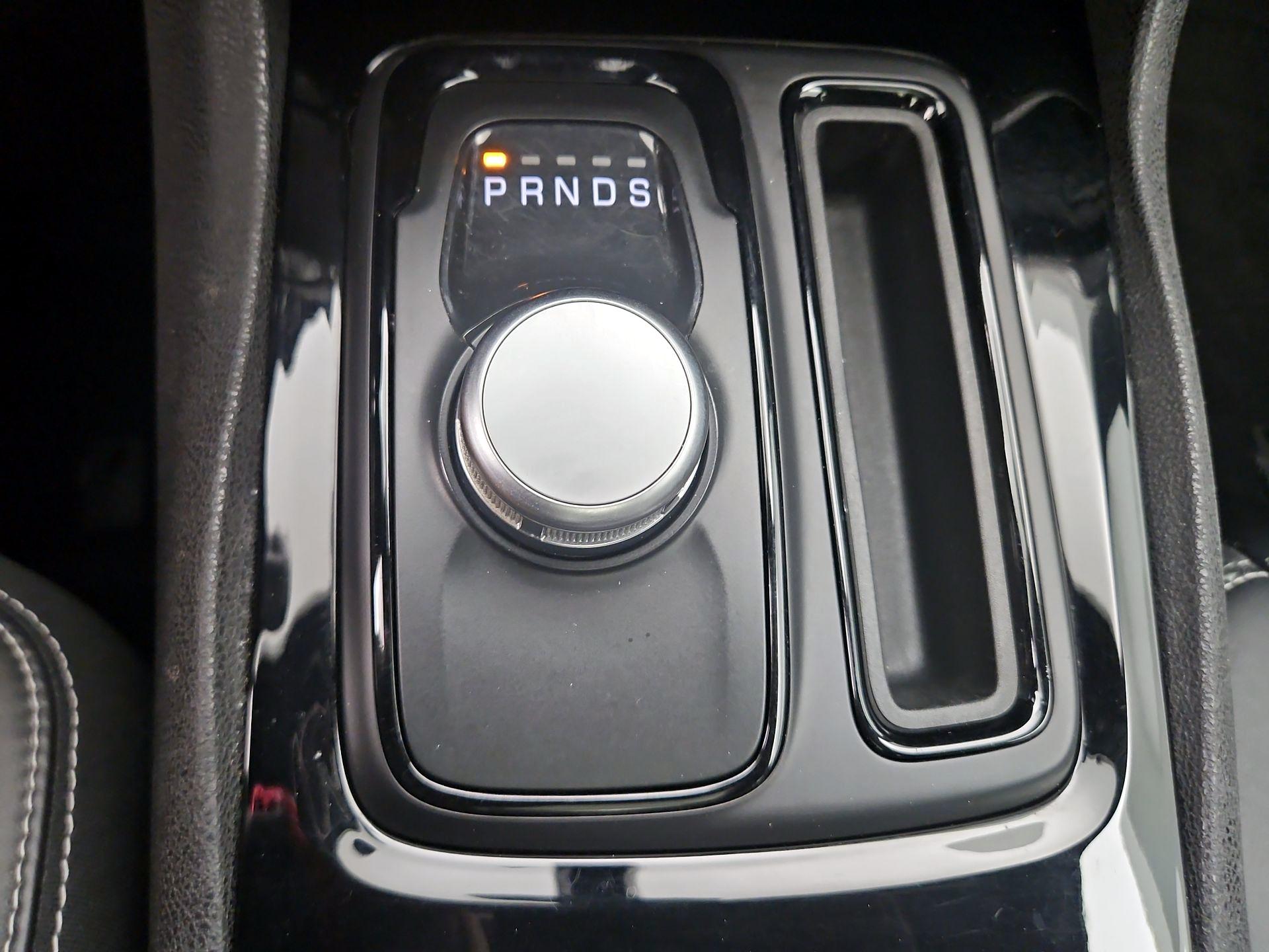 Thumbnail: 2018 Chrysler 300 - 18