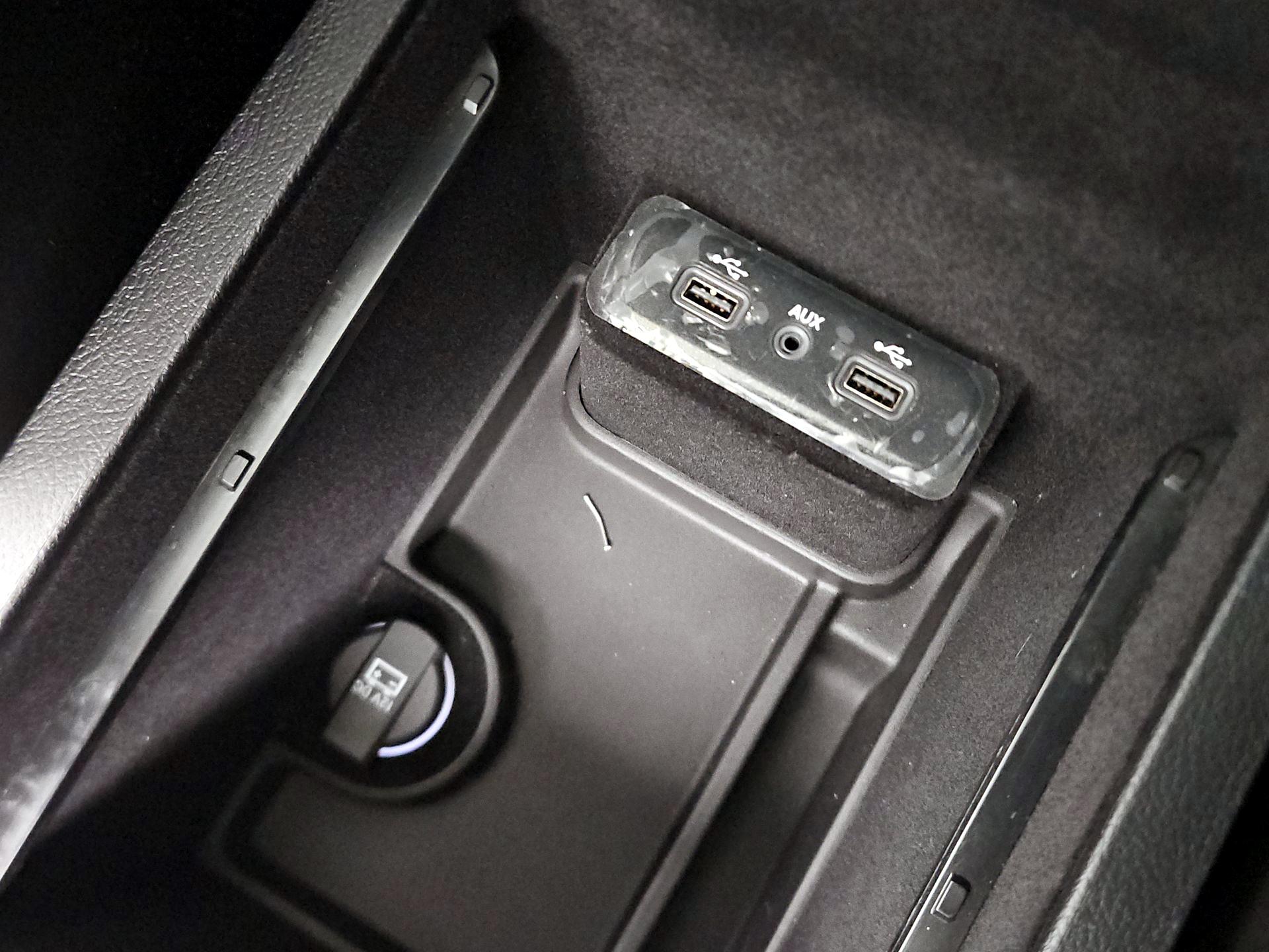 Thumbnail: 2018 Chrysler 300 - 19