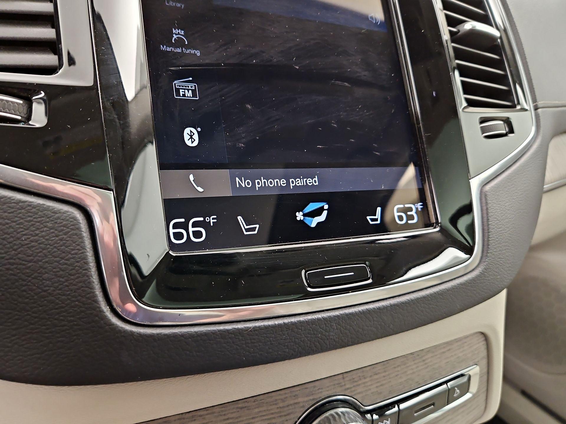 Thumbnail: 2021 Volvo XC90 - 16