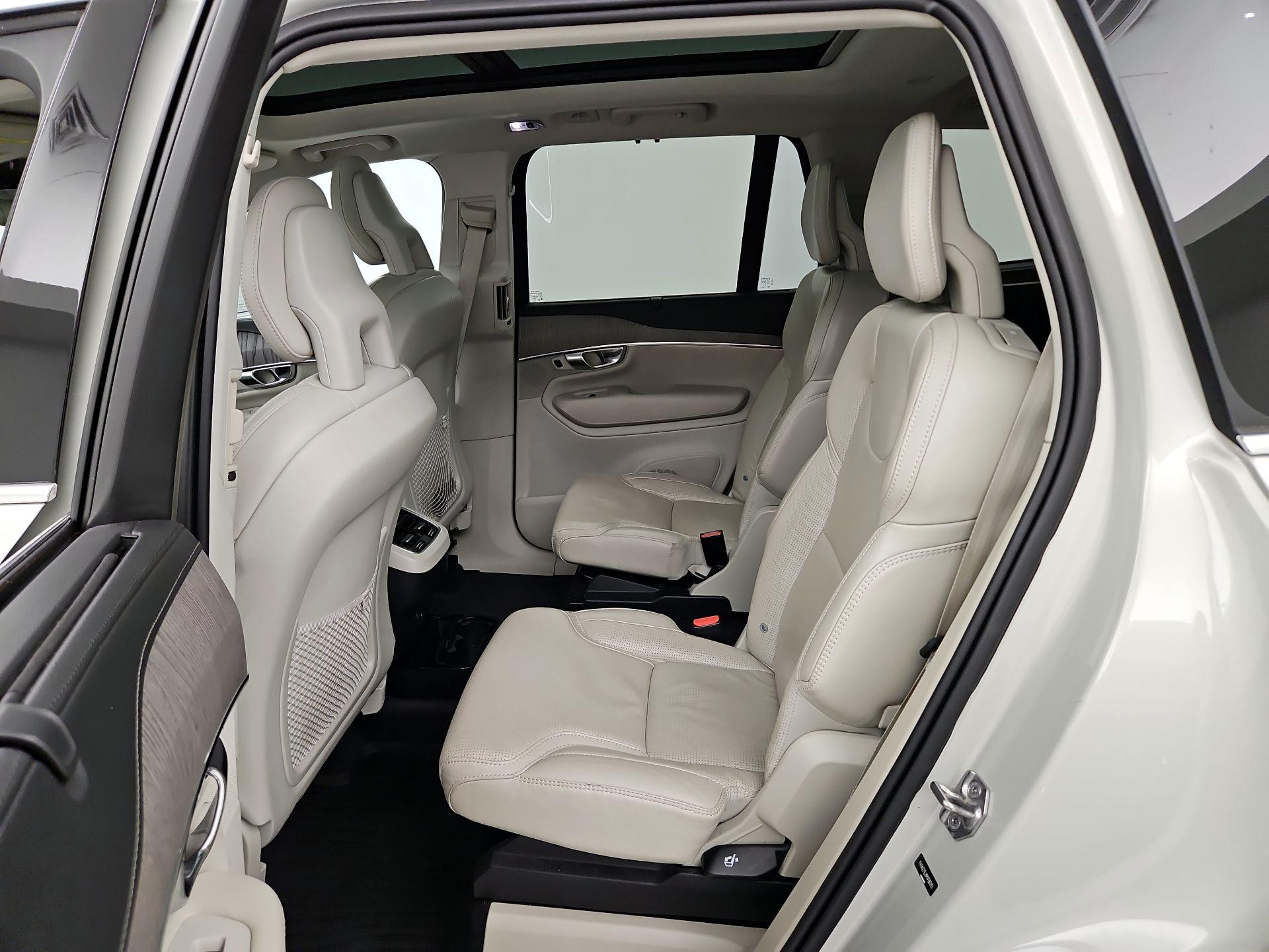 Thumbnail: 2021 Volvo XC90 - 20