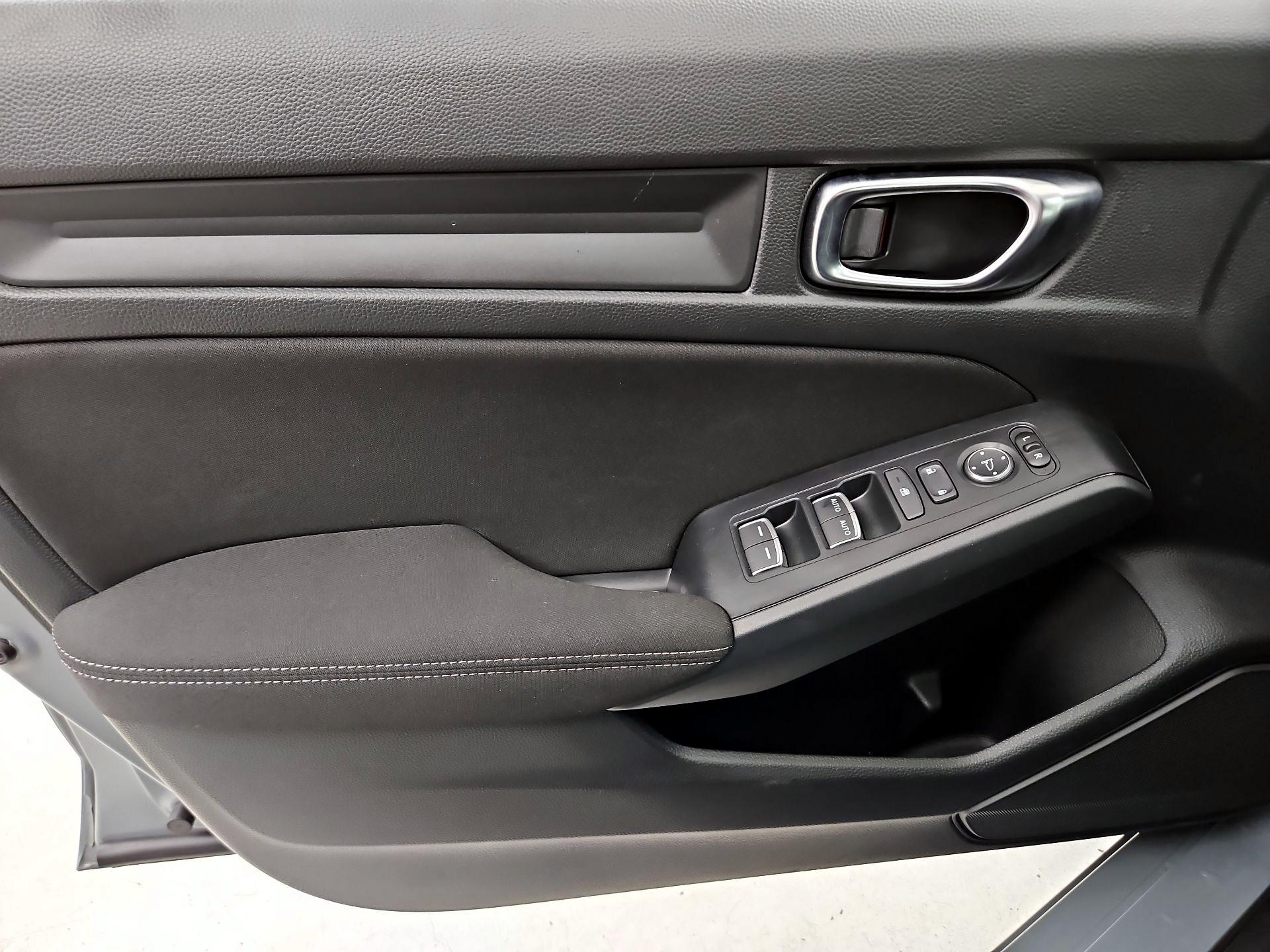 Thumbnail: 2025 Honda Civic - 12