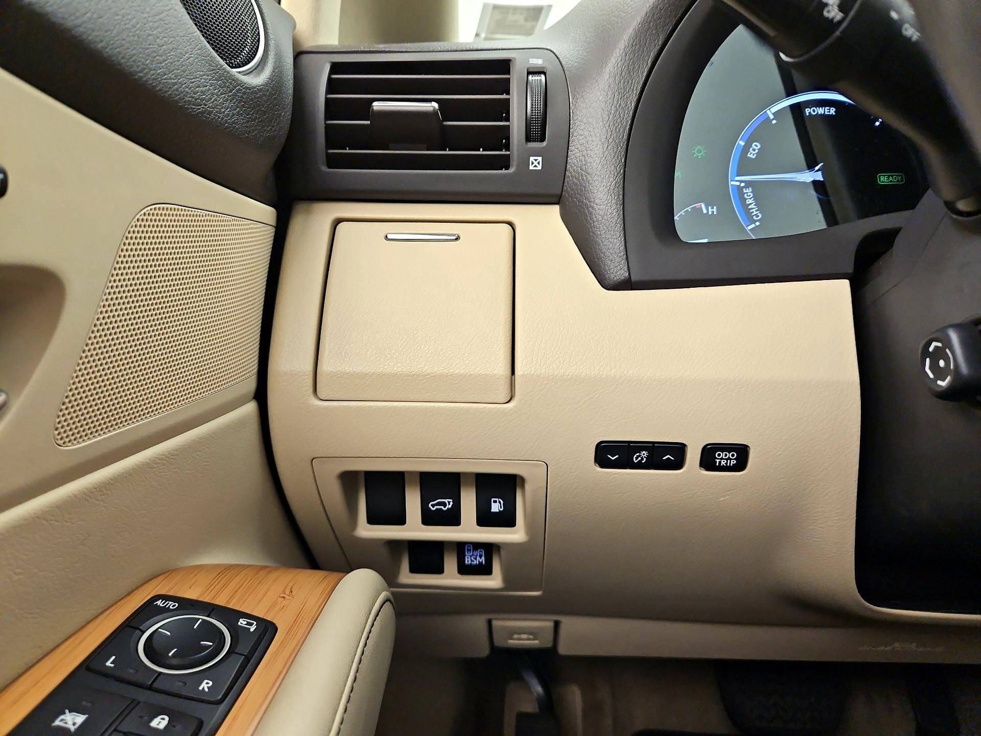 Thumbnail: 2015 Lexus RX - 13