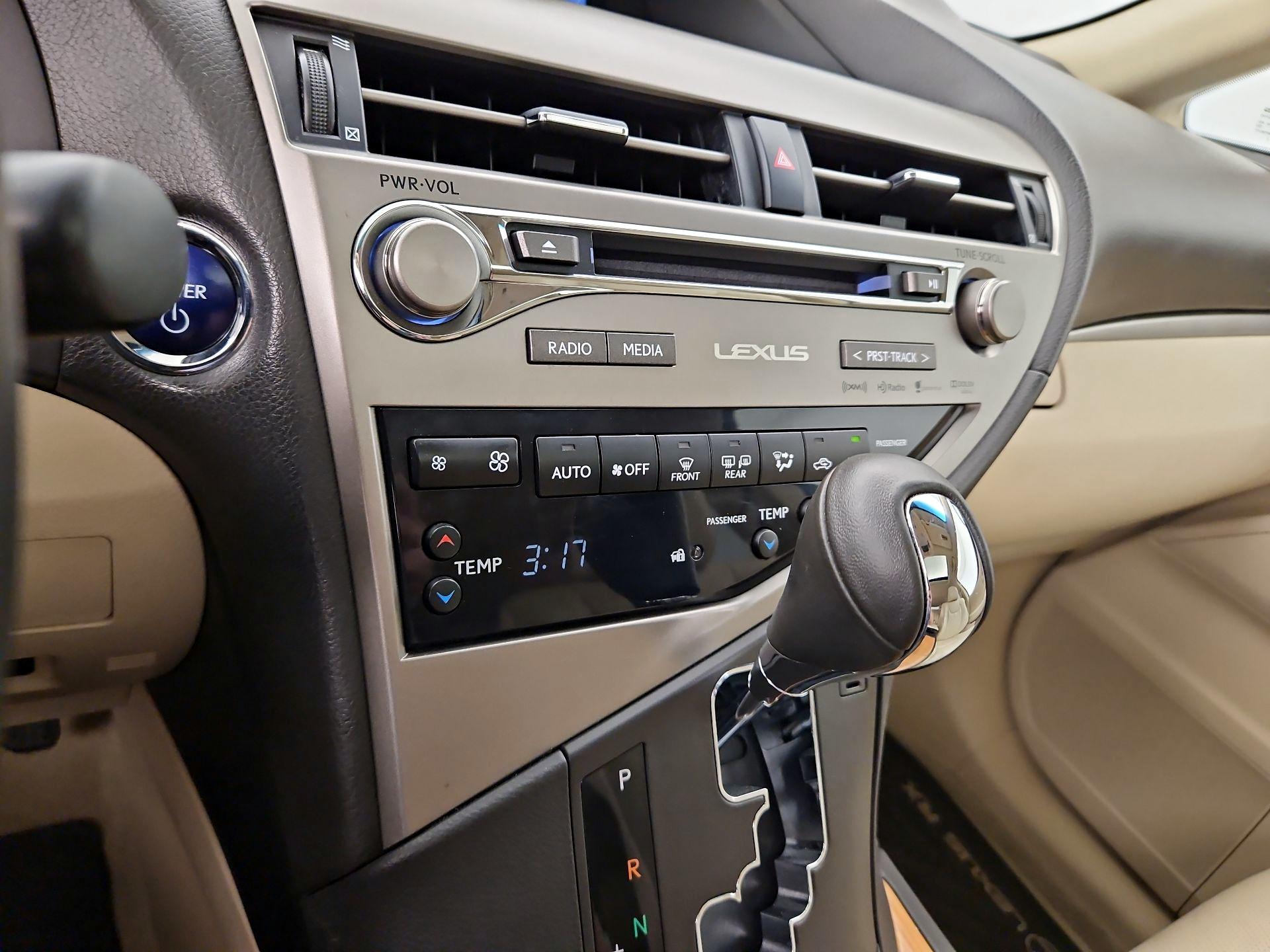 Thumbnail: 2015 Lexus RX - 17