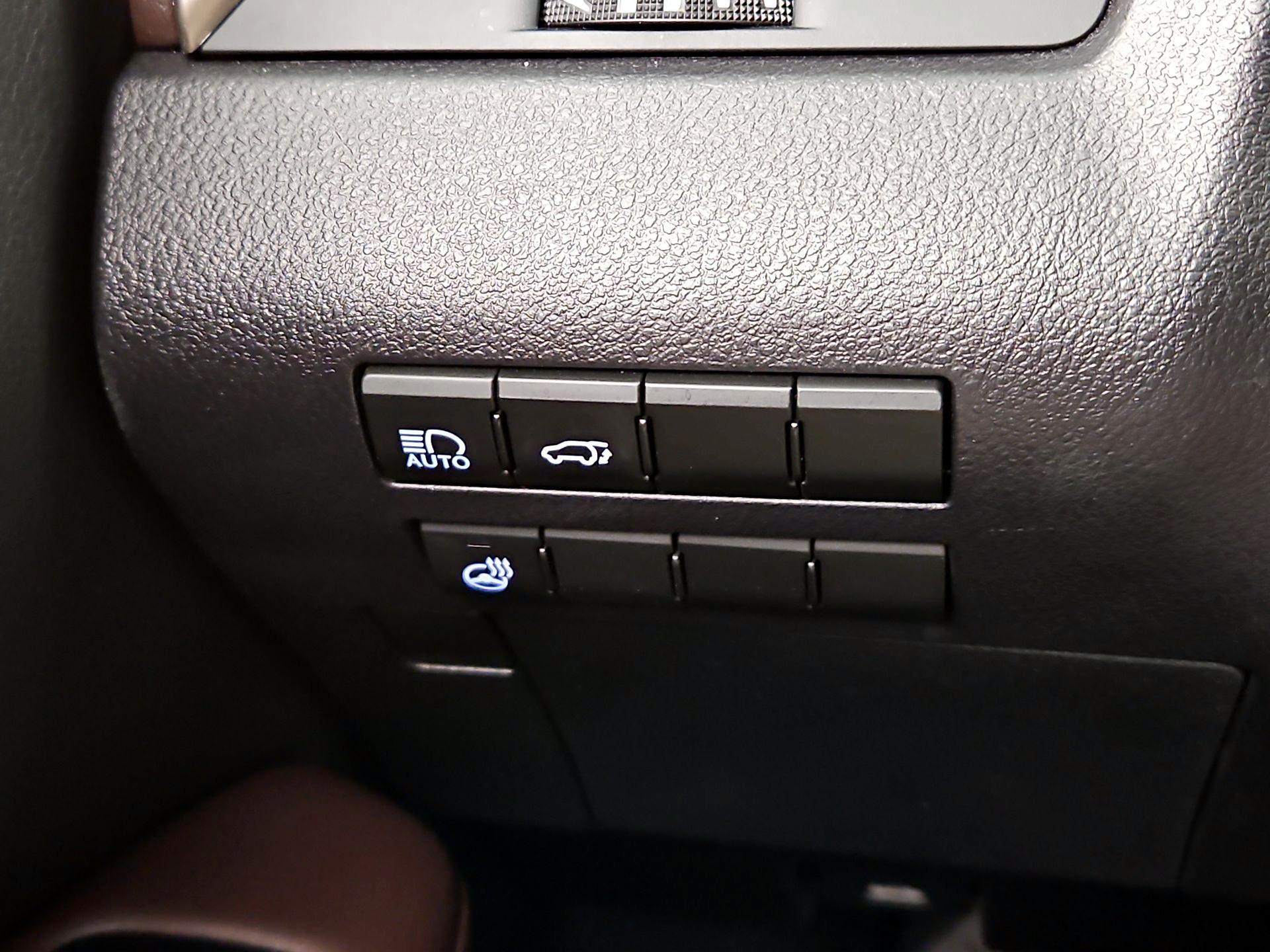 Thumbnail: 2017 Lexus RX - 13