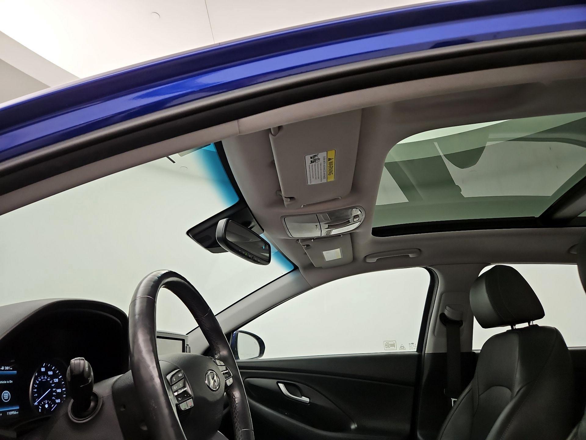 Thumbnail: 2019 Hyundai Elantra - 19