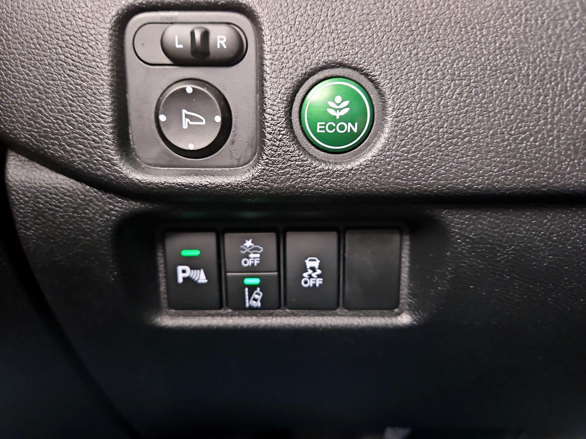 Thumbnail: 2019 Honda Pilot - 13