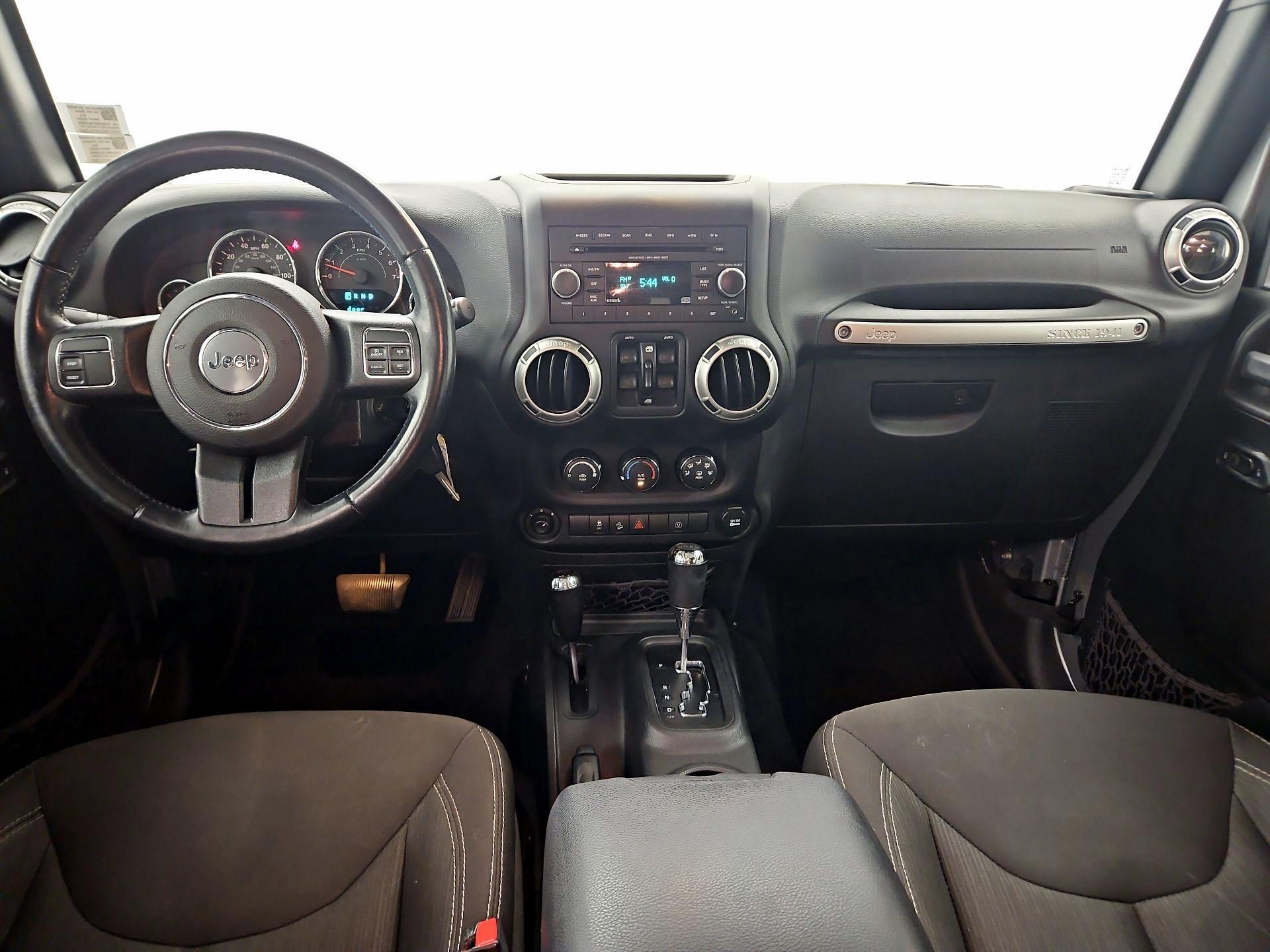 Thumbnail: 2016 Jeep Wrangler - 9