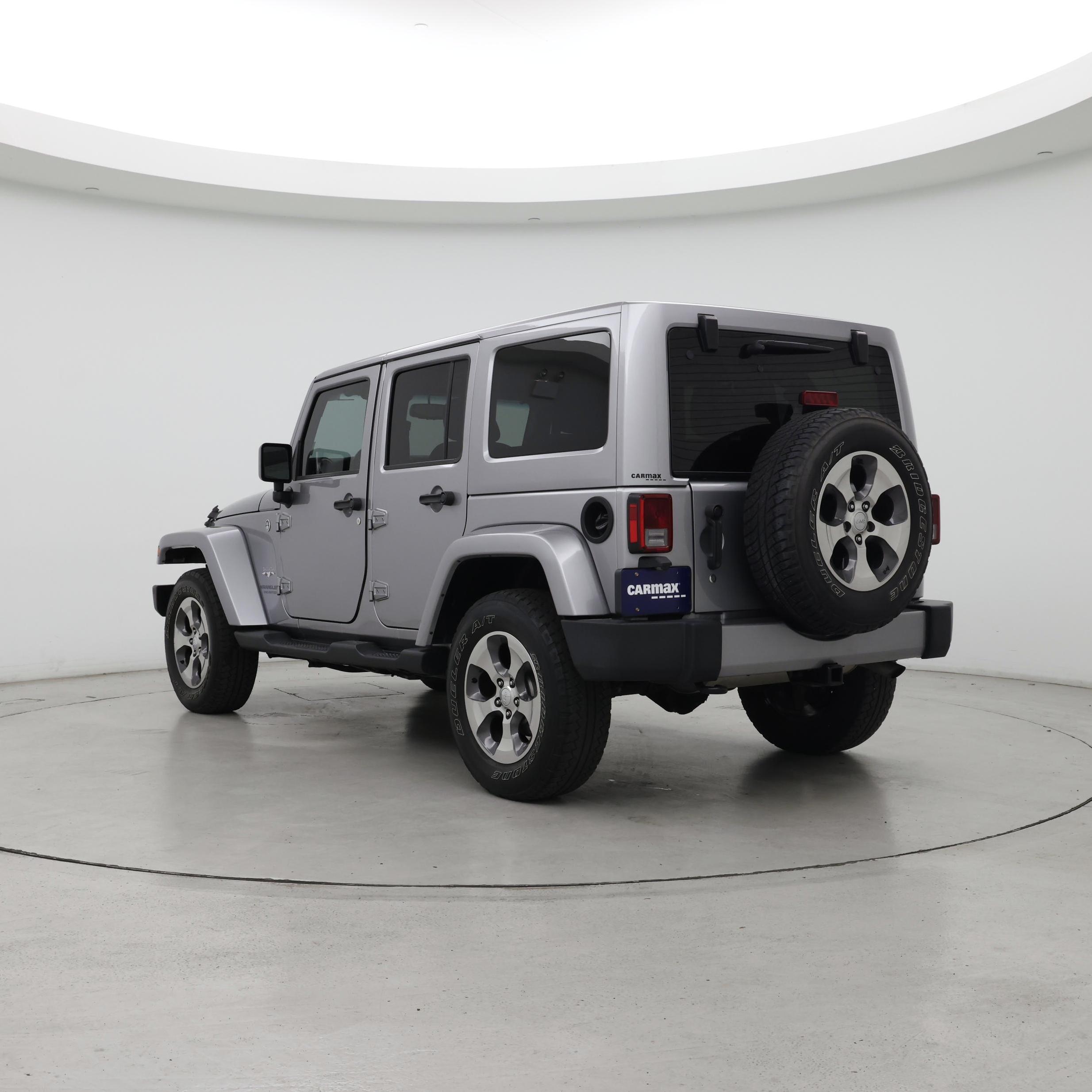 Thumbnail: 2016 Jeep Wrangler - 2