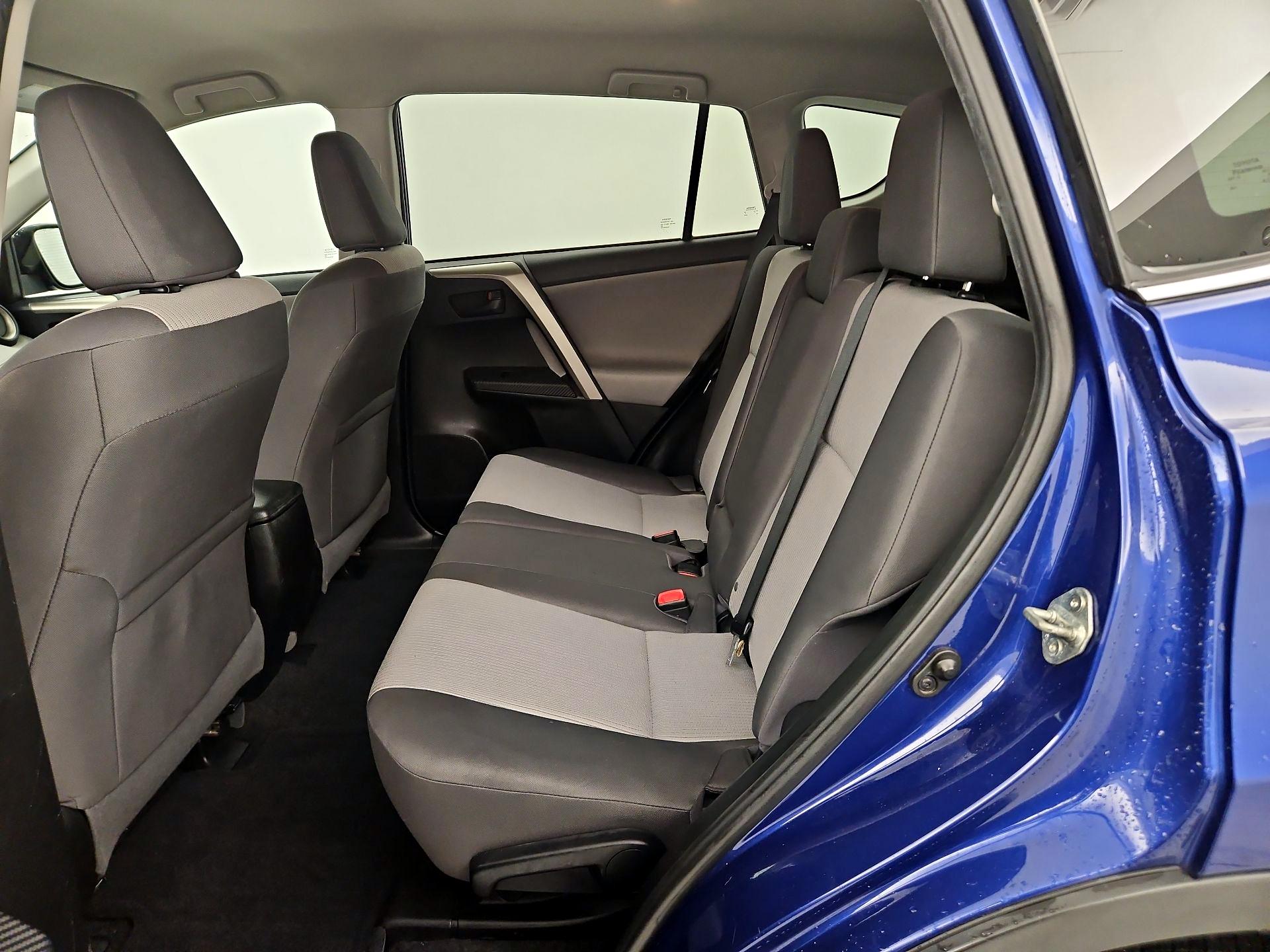 Thumbnail: 2014 Toyota RAV4 - 17