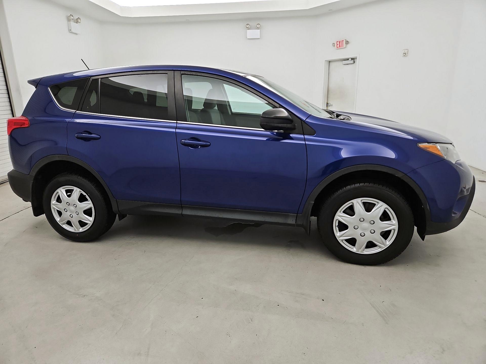Thumbnail: 2014 Toyota RAV4 - 4