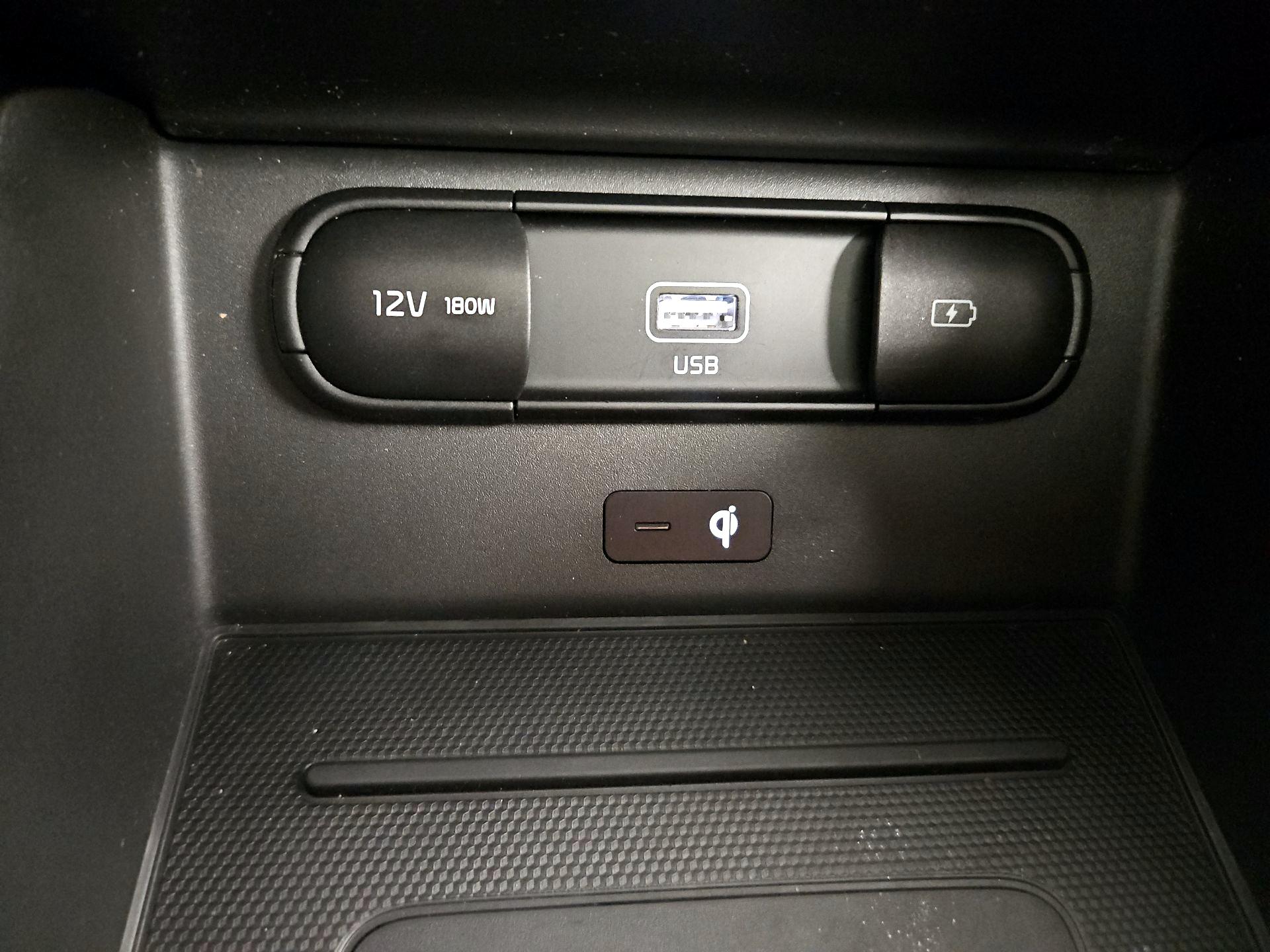 Thumbnail: 2020 Kia Telluride - 19