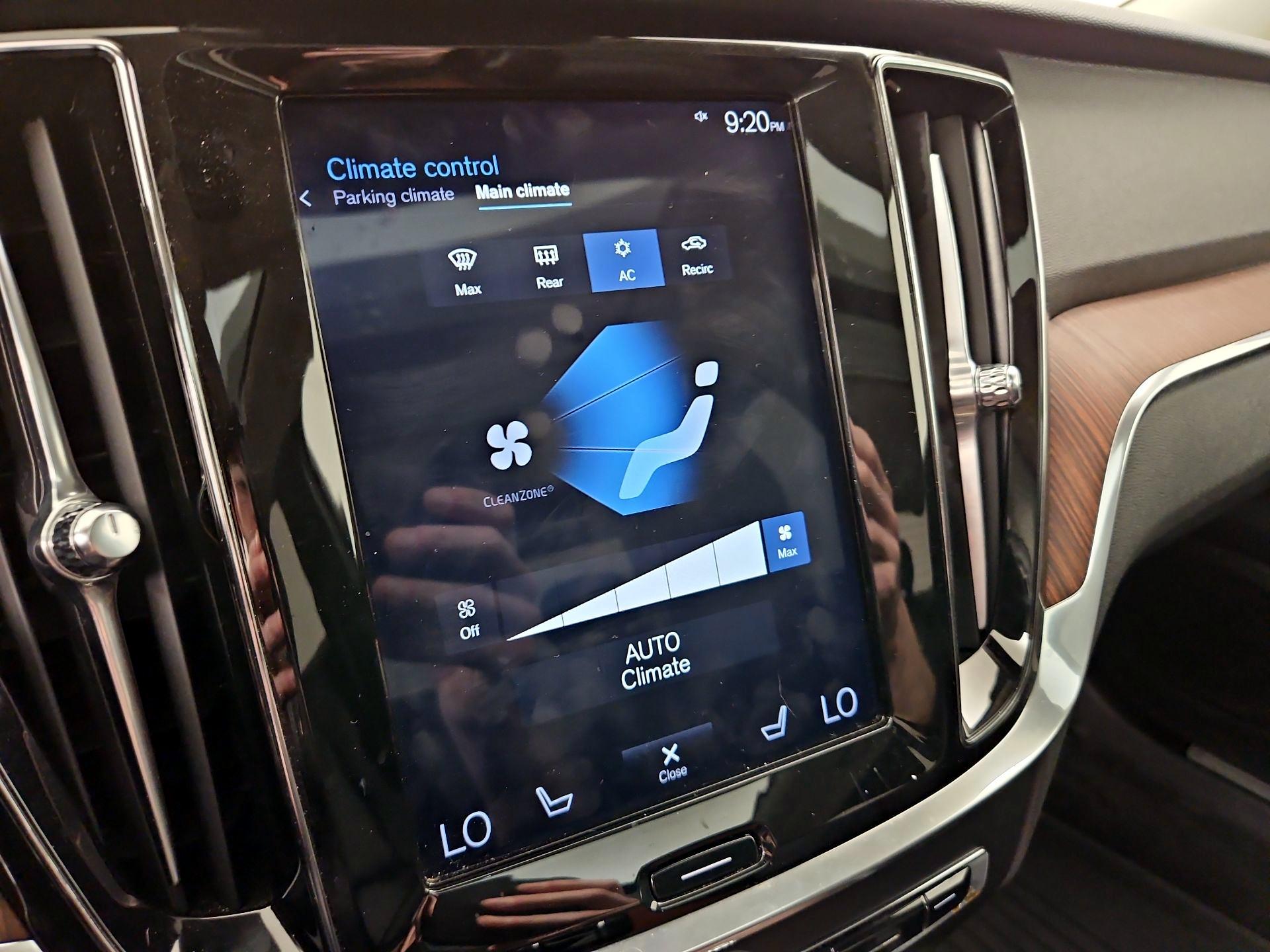 Thumbnail: 2020 Volvo S60 - 17