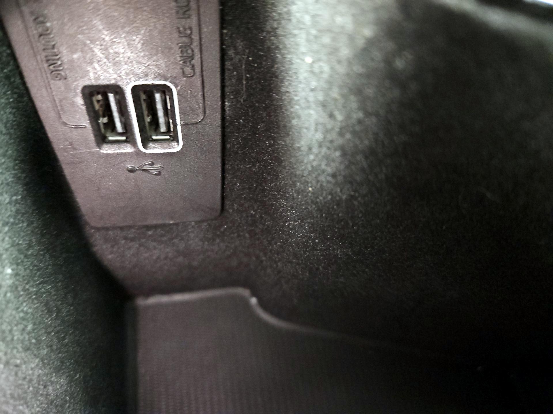 Thumbnail: 2020 Volvo S60 - 19