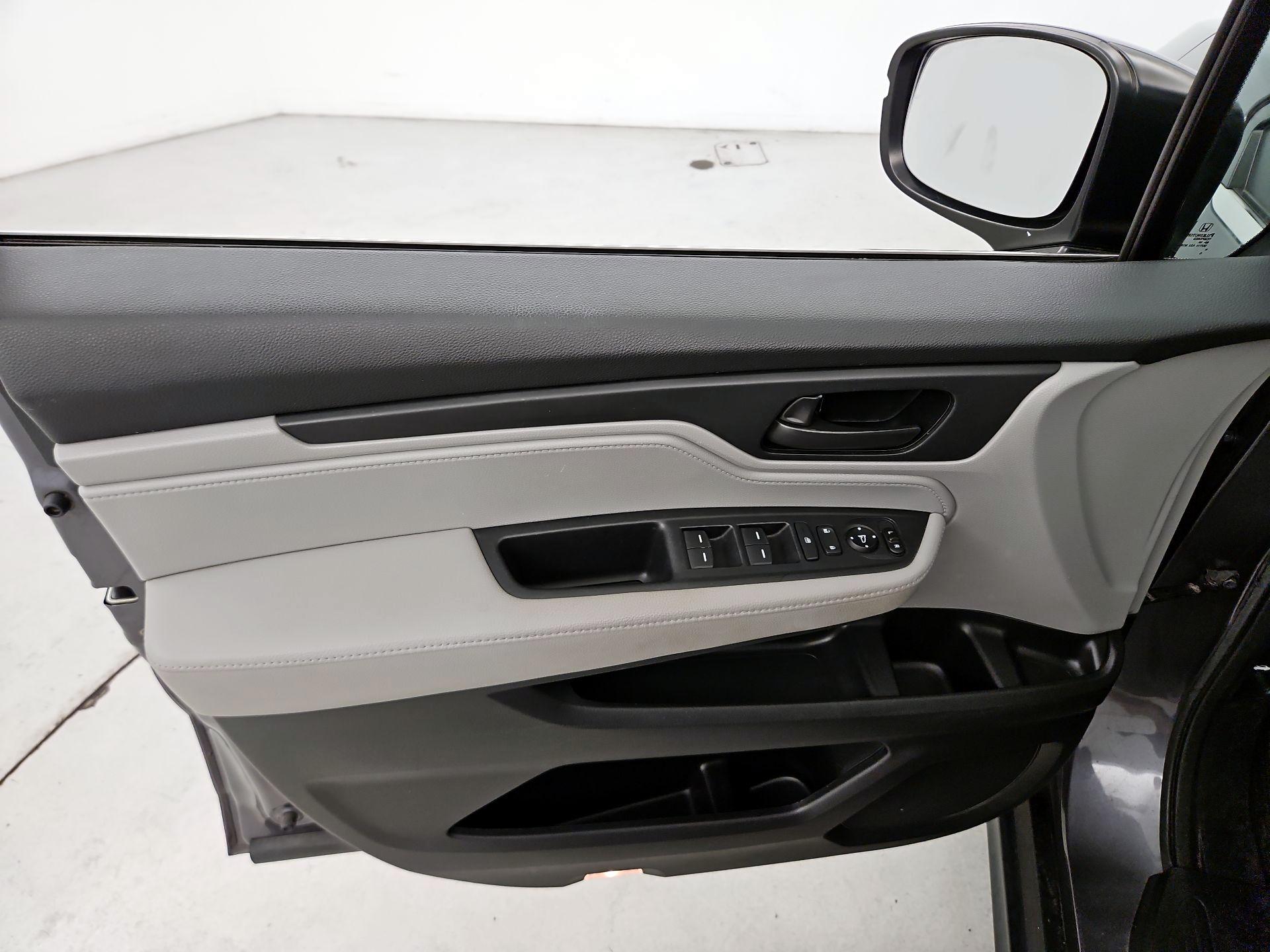 Thumbnail: 2020 Honda Odyssey - 12