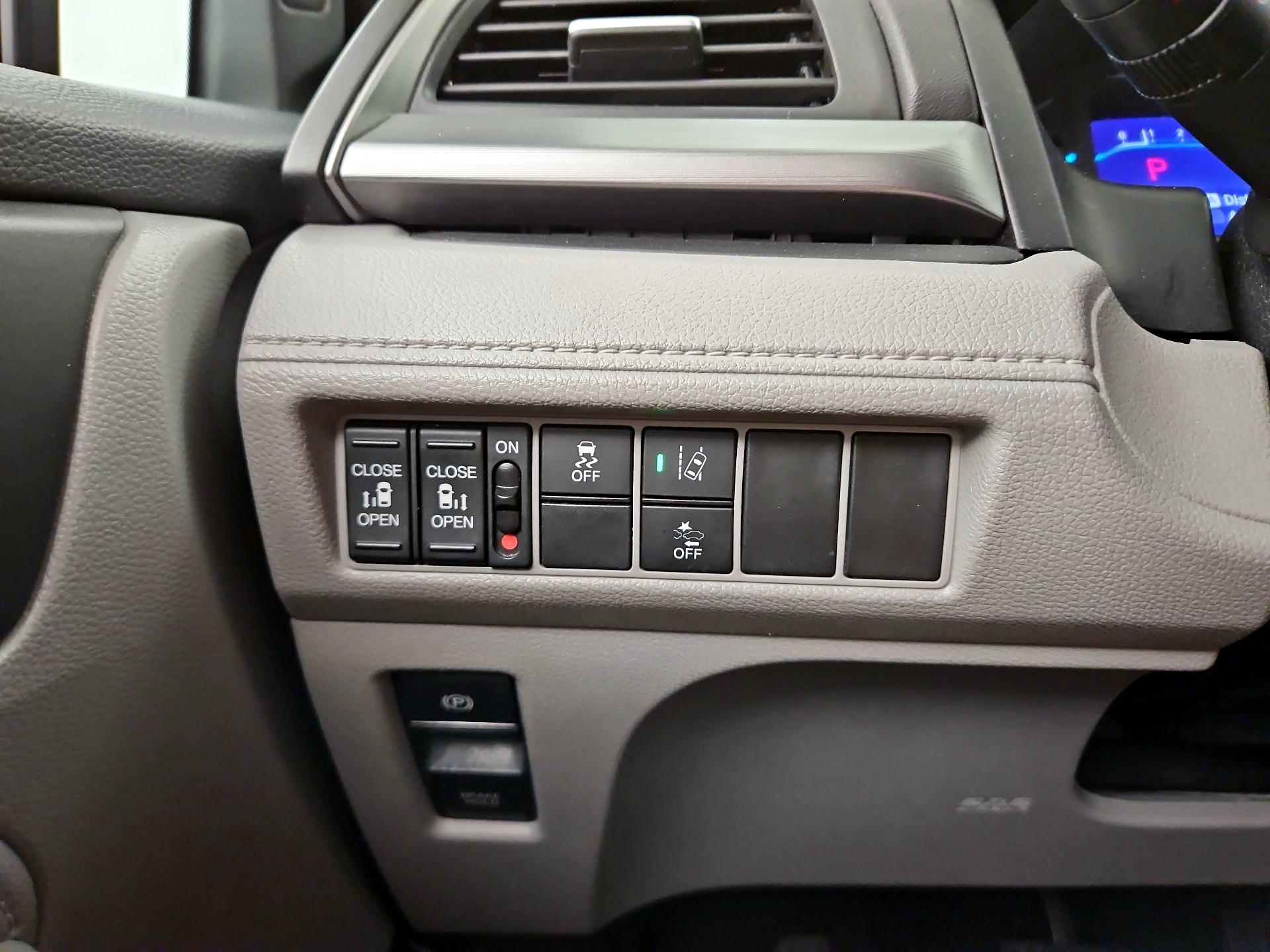 Thumbnail: 2020 Honda Odyssey - 13