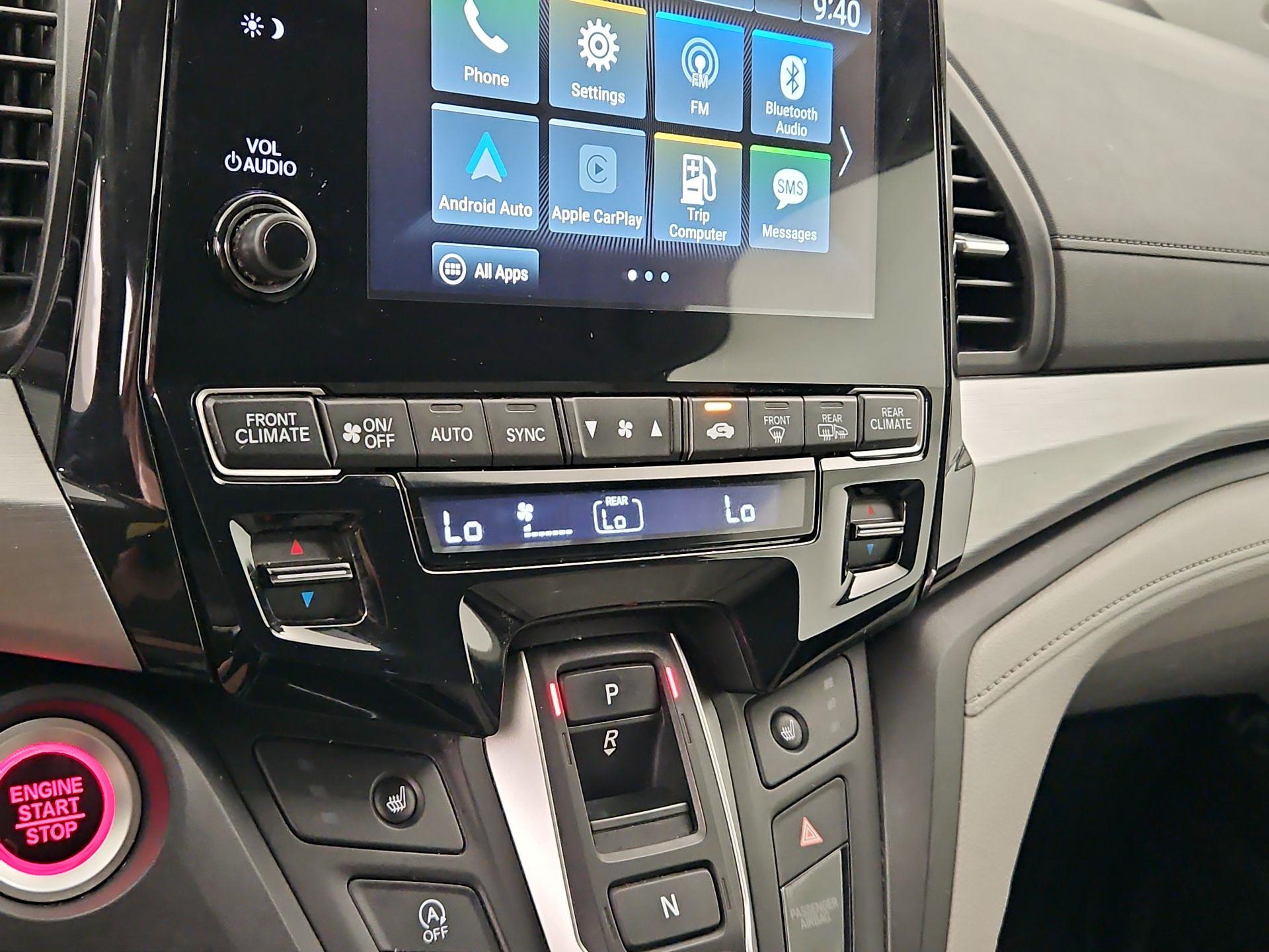 Thumbnail: 2020 Honda Odyssey - 16