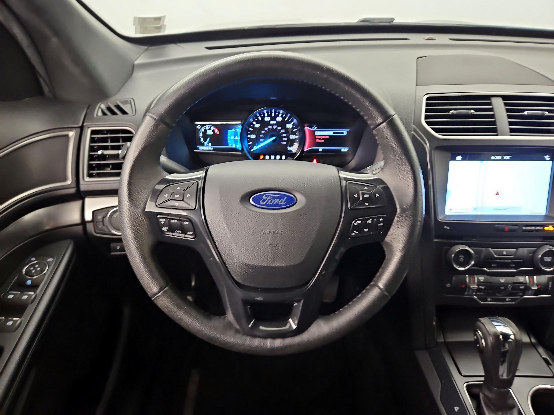 Thumbnail: 2018 Ford Explorer - 10