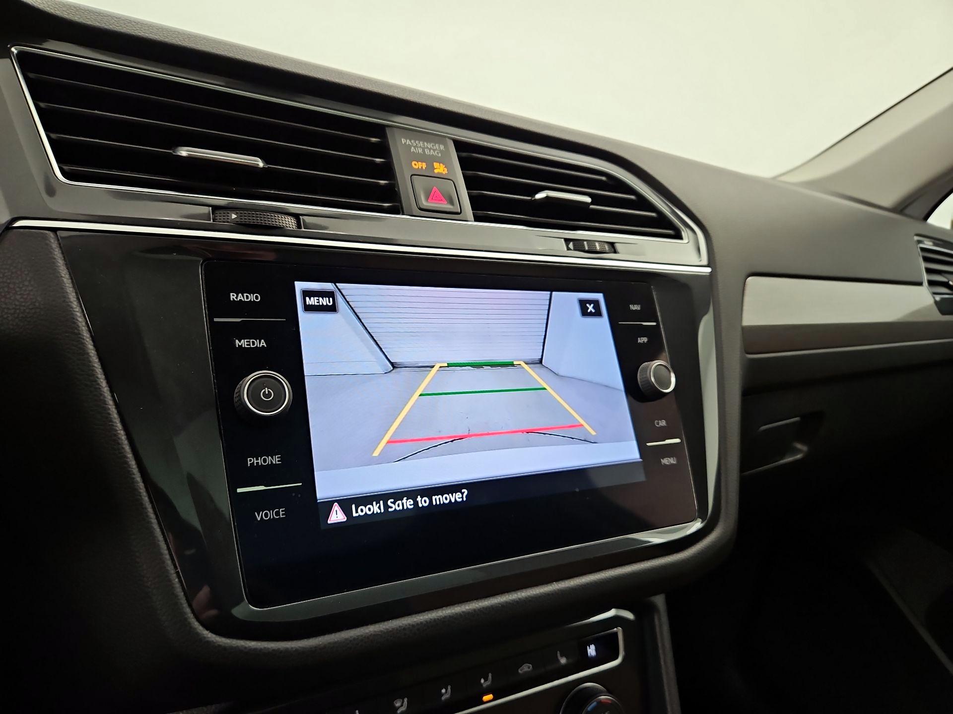 Thumbnail: 2019 Volkswagen Tiguan - 15