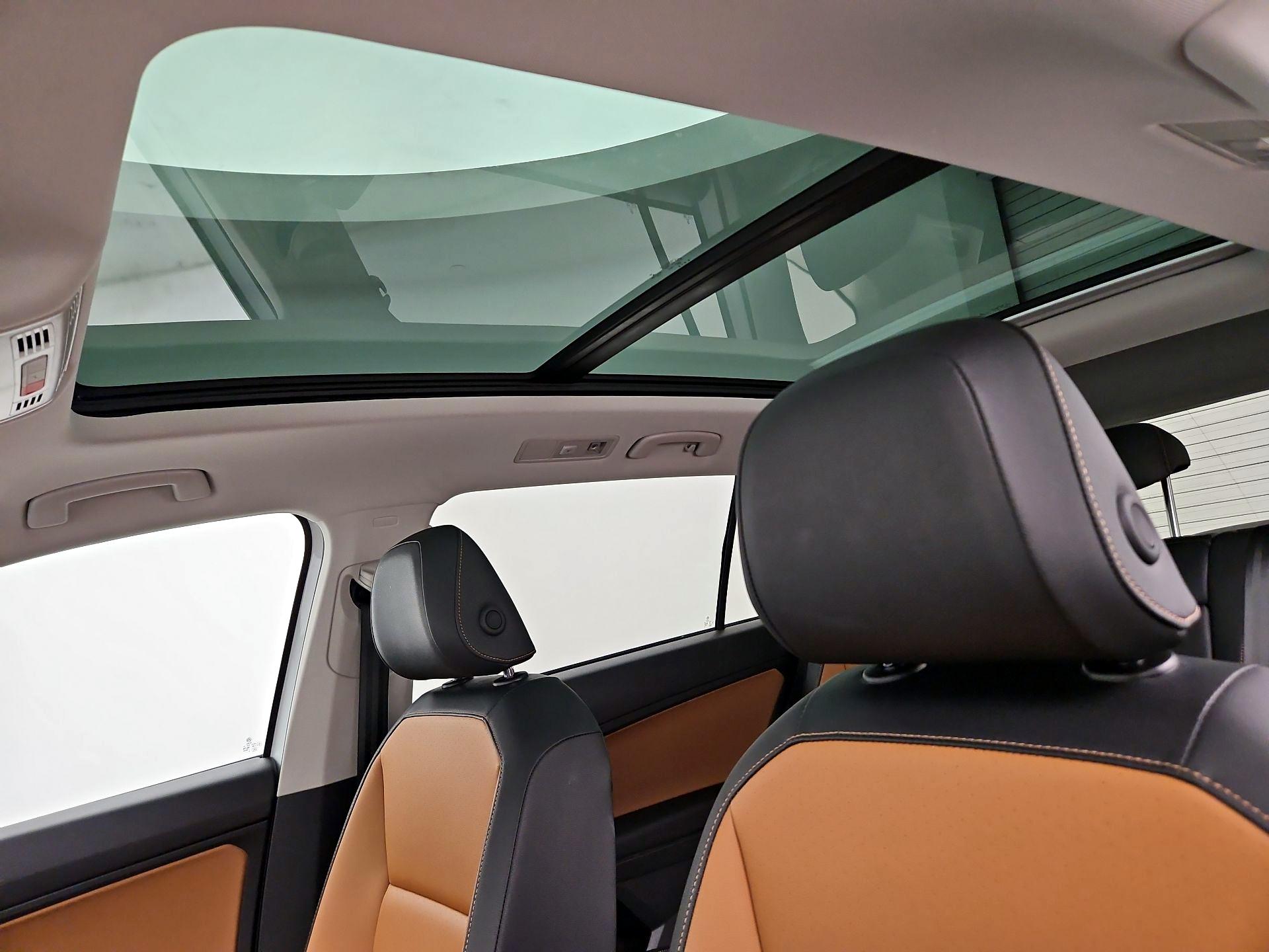 Thumbnail: 2019 Volkswagen Tiguan - 20