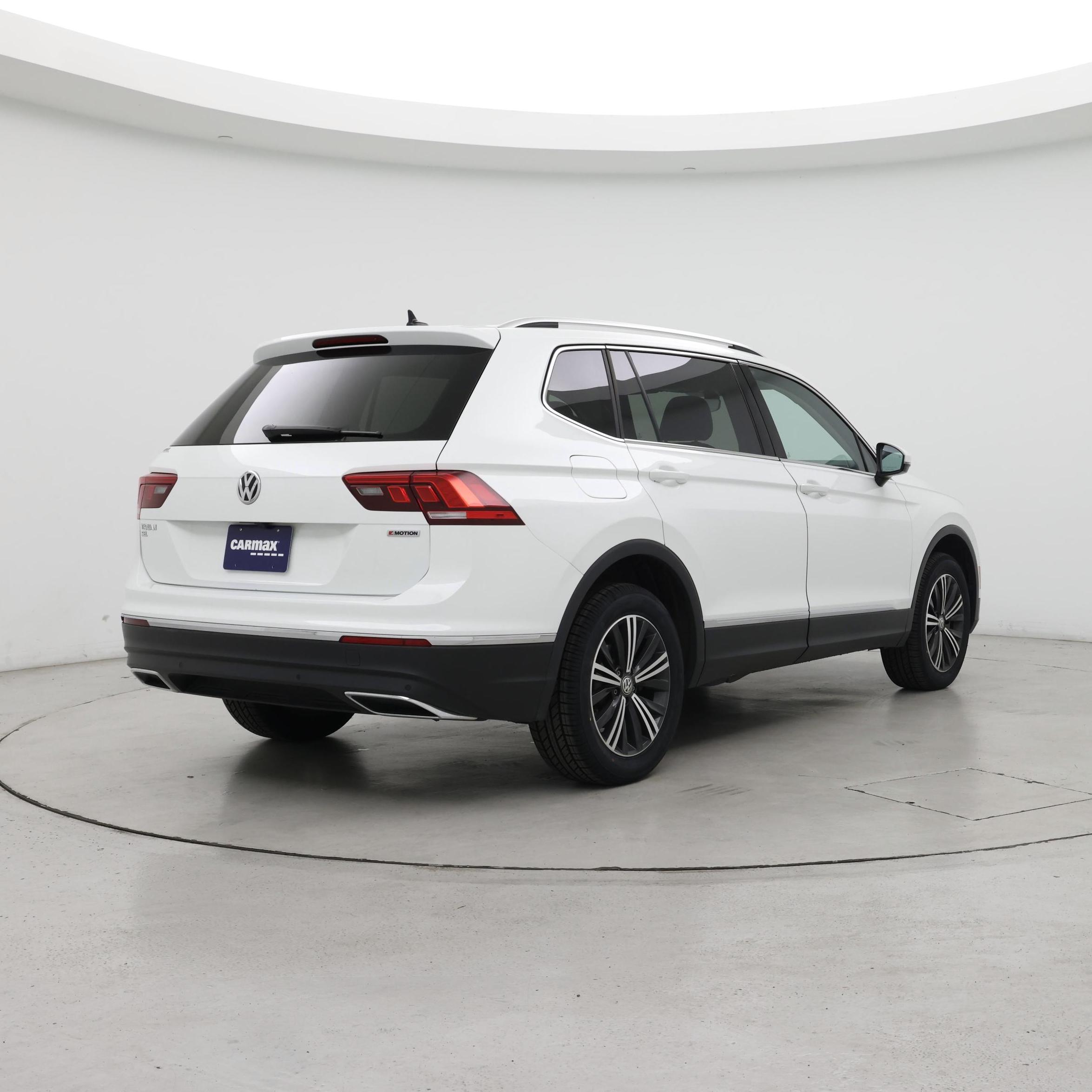 Thumbnail: 2019 Volkswagen Tiguan - 8