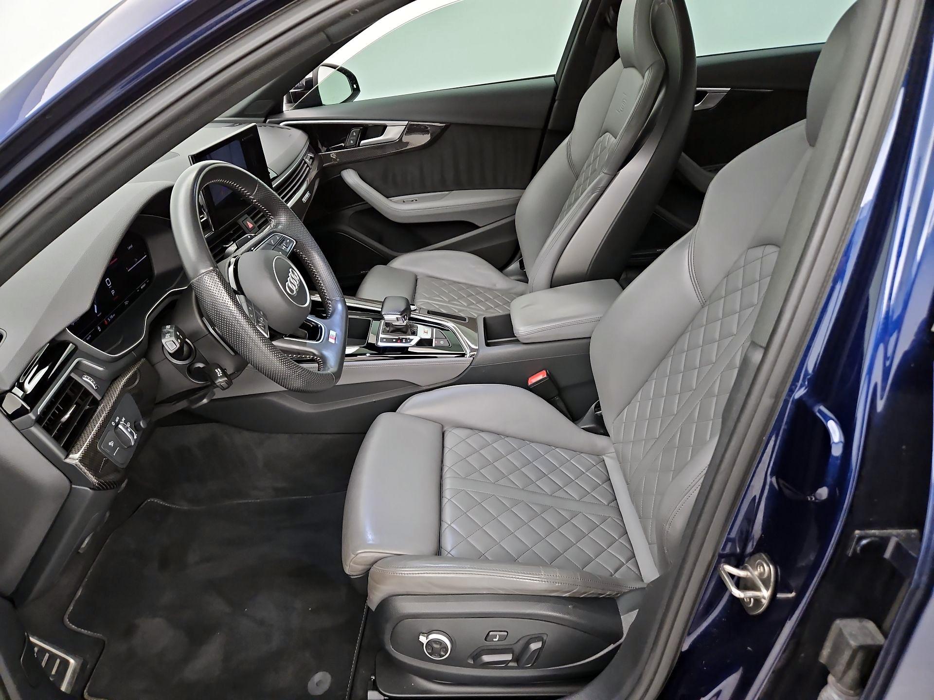 Thumbnail: 2020 Audi S4 - 11