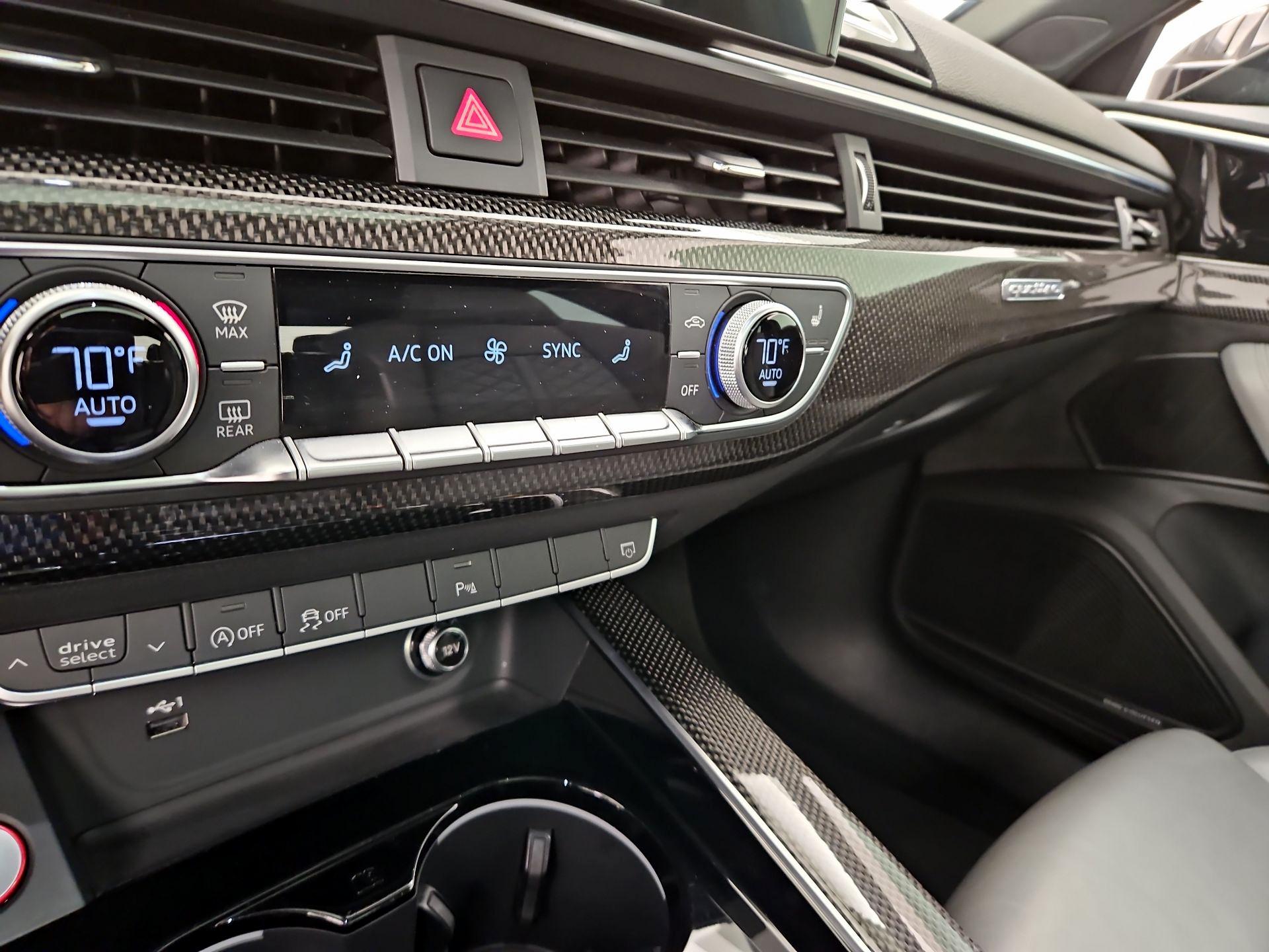 Thumbnail: 2020 Audi S4 - 16