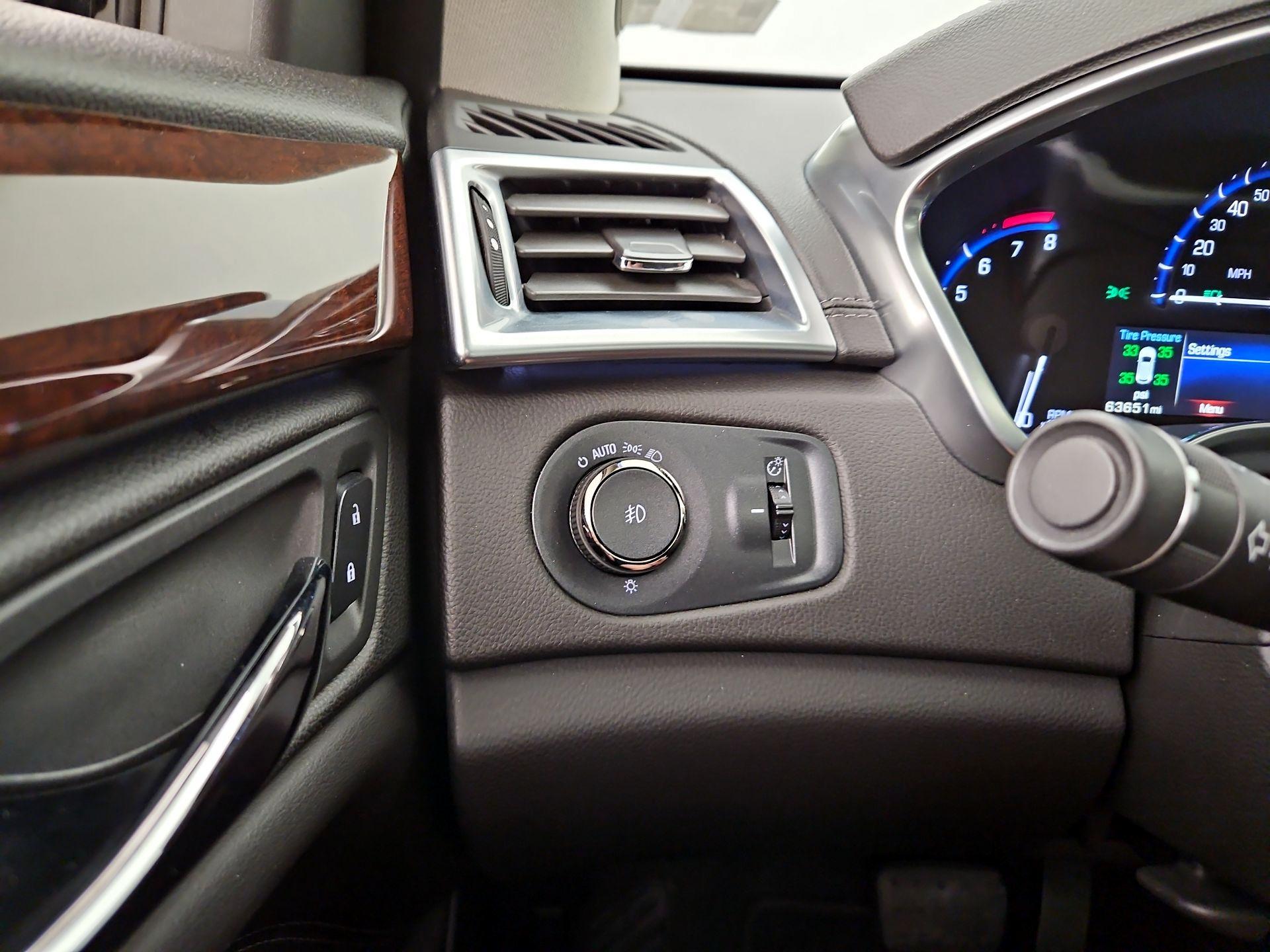 Thumbnail: 2015 Cadillac SRX - 13