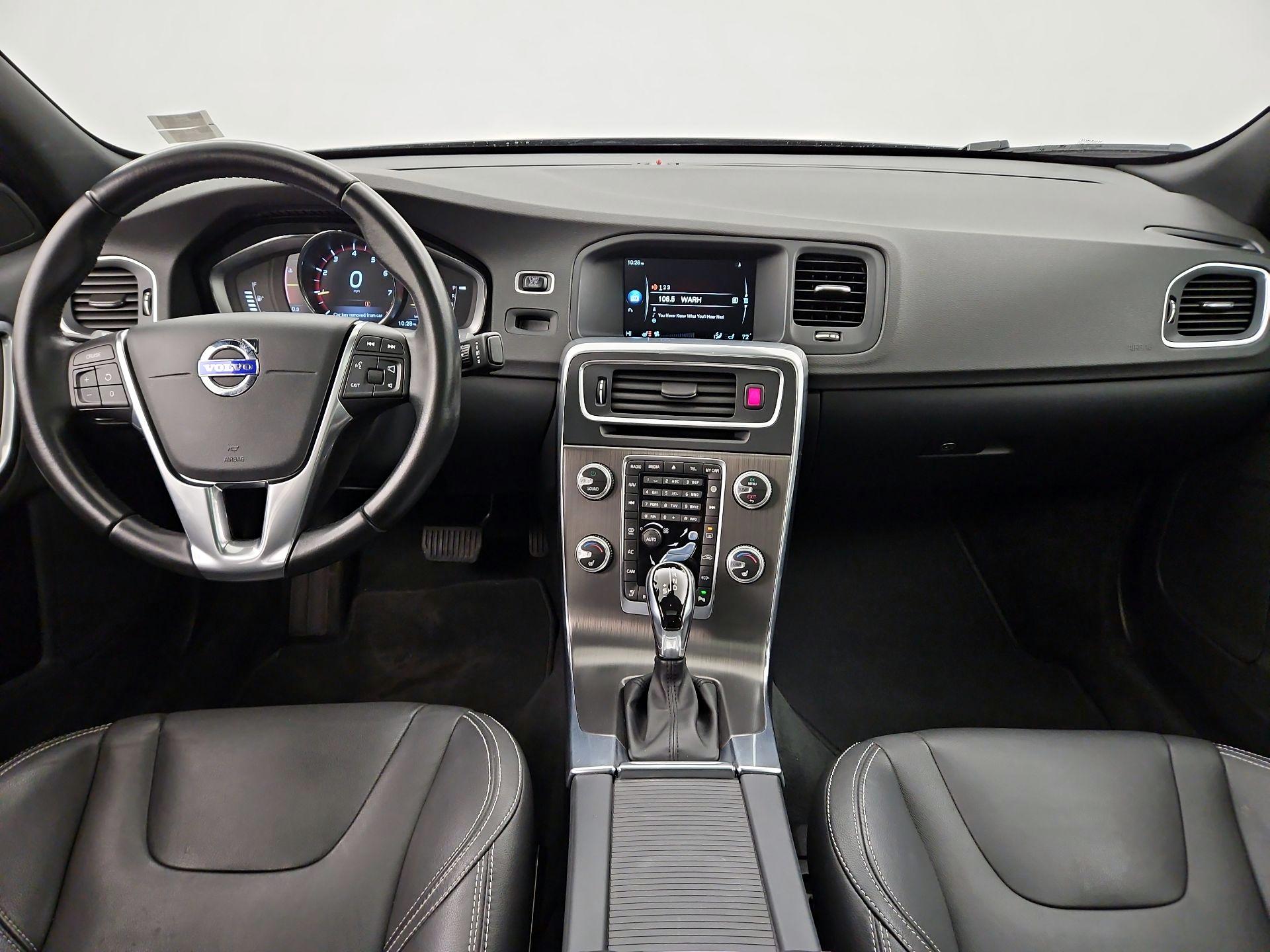 Thumbnail: 2016 Volvo S60 - 9