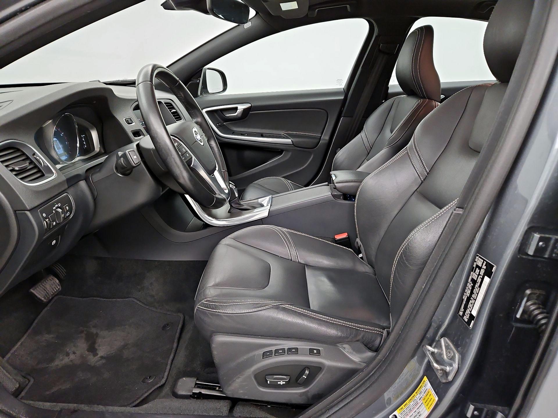 Thumbnail: 2016 Volvo S60 - 11