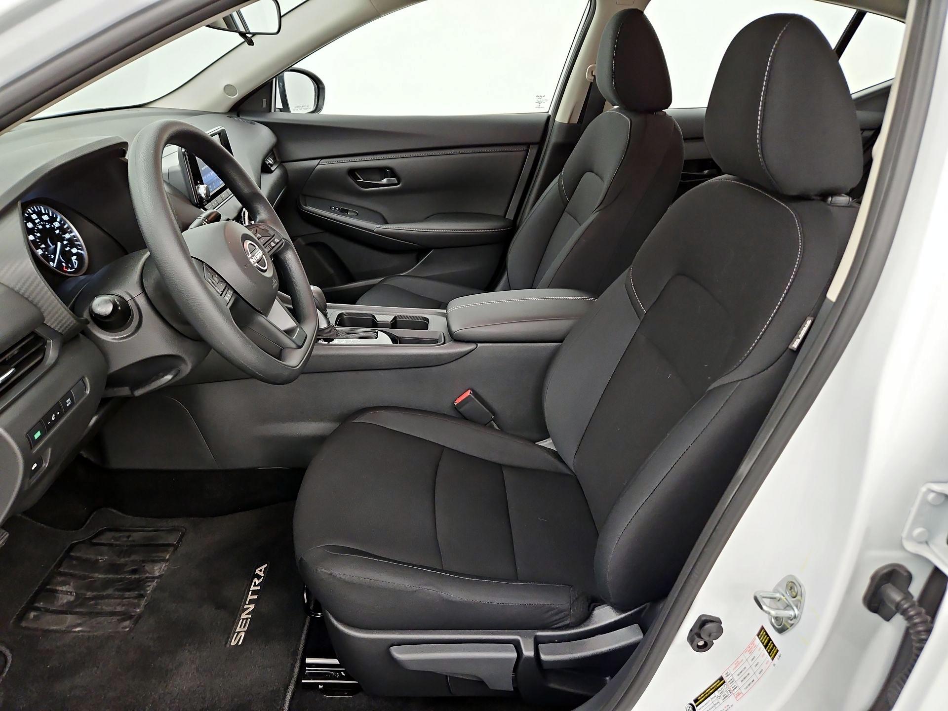 Thumbnail: 2025 Nissan Sentra - 11