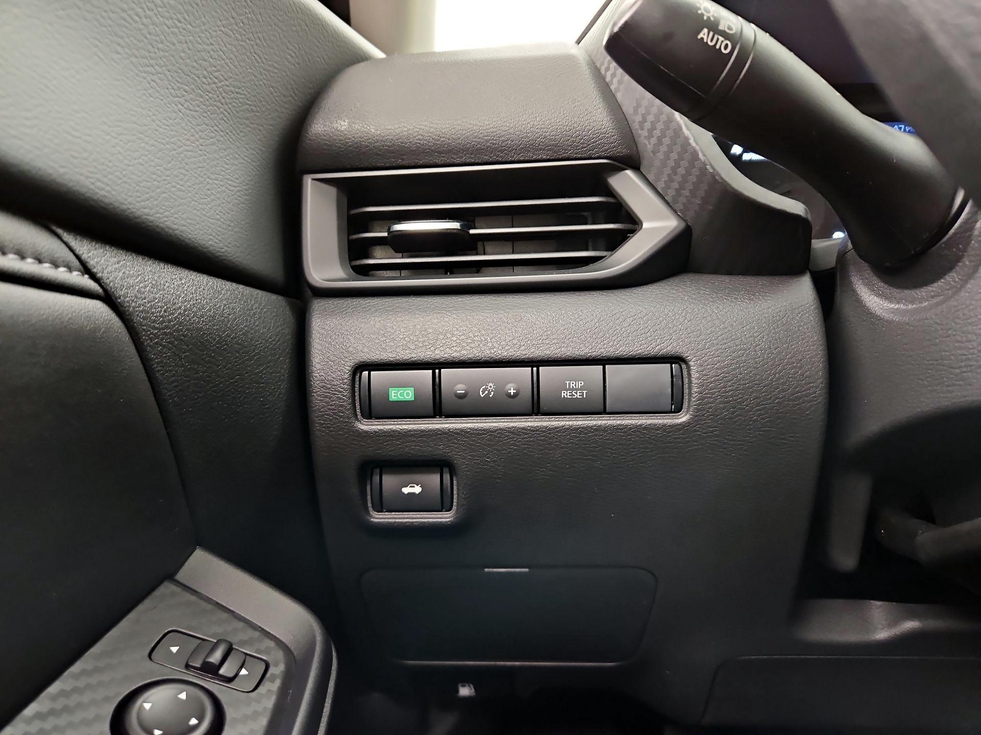 Thumbnail: 2025 Nissan Sentra - 13