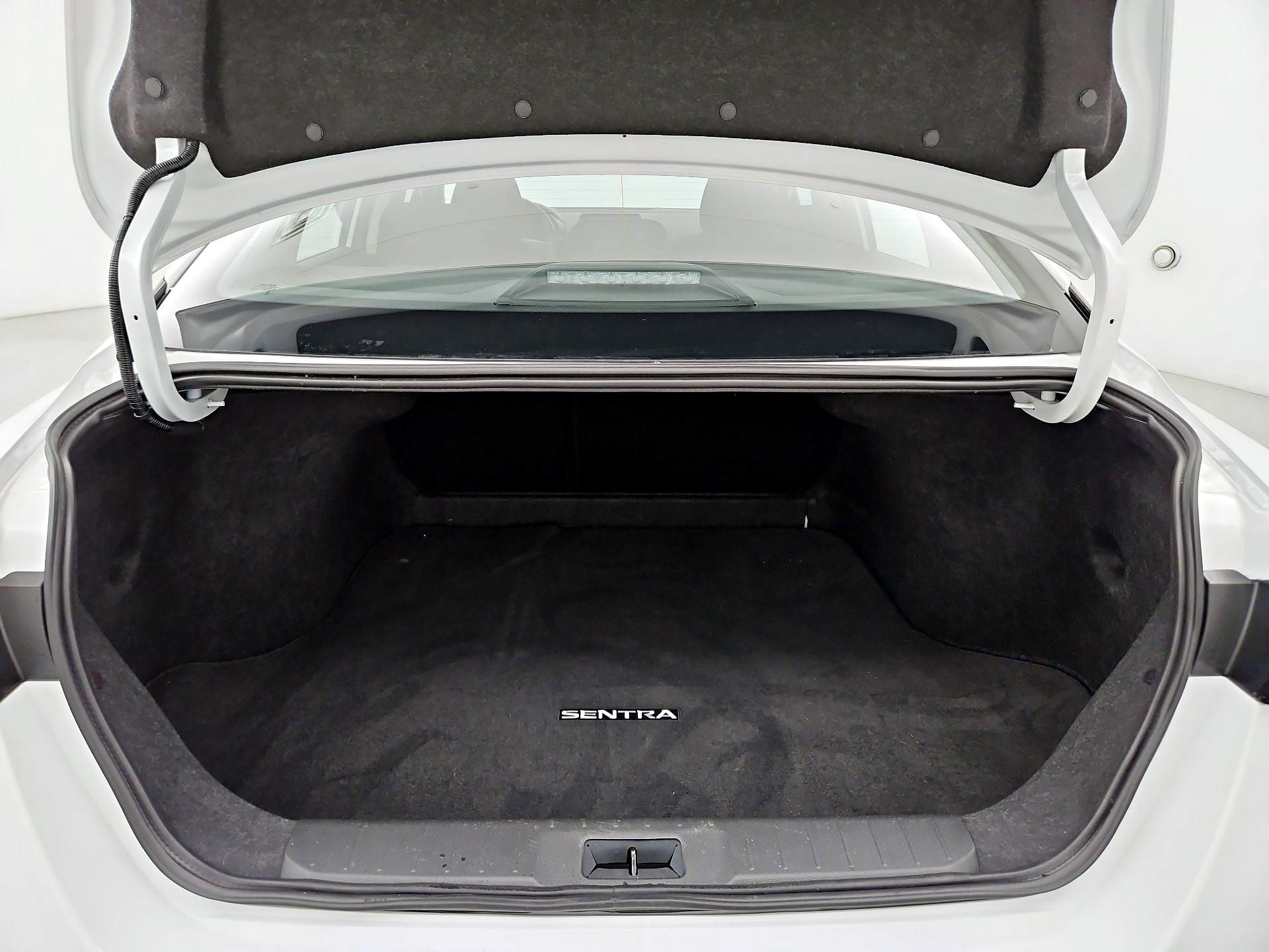Thumbnail: 2025 Nissan Sentra - 20