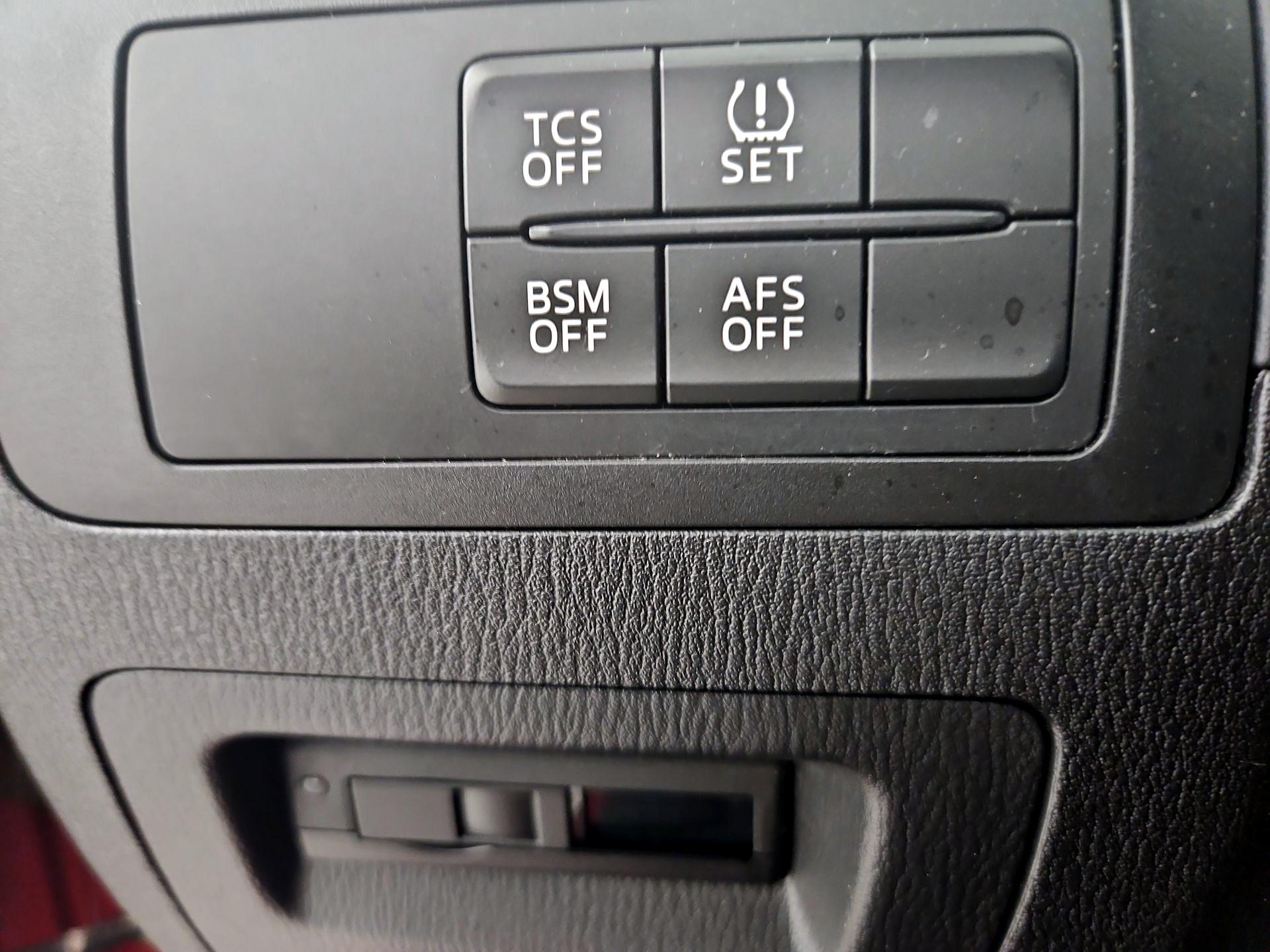 Thumbnail: 2015 Mazda CX-5 - 13