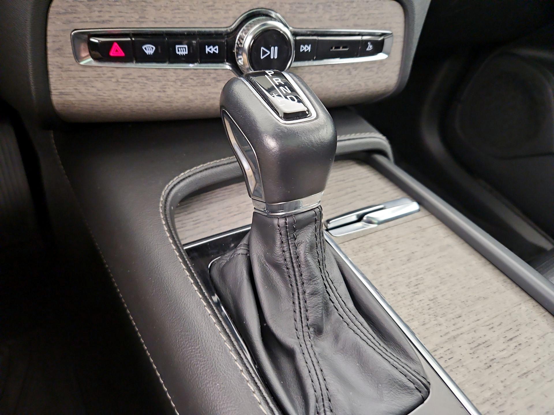Thumbnail: 2021 Volvo XC90 - 18