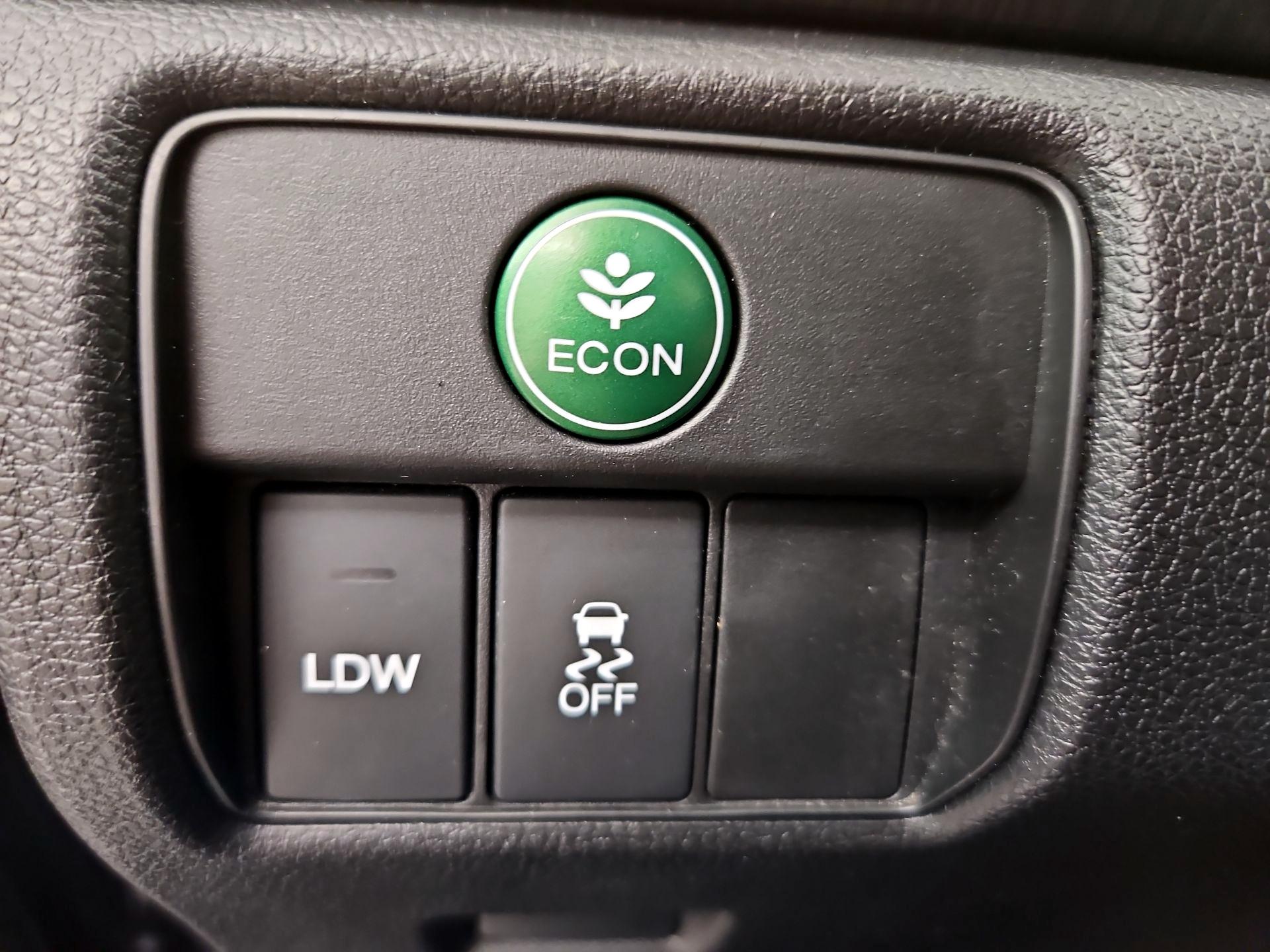 Thumbnail: 2015 Honda Accord - 13