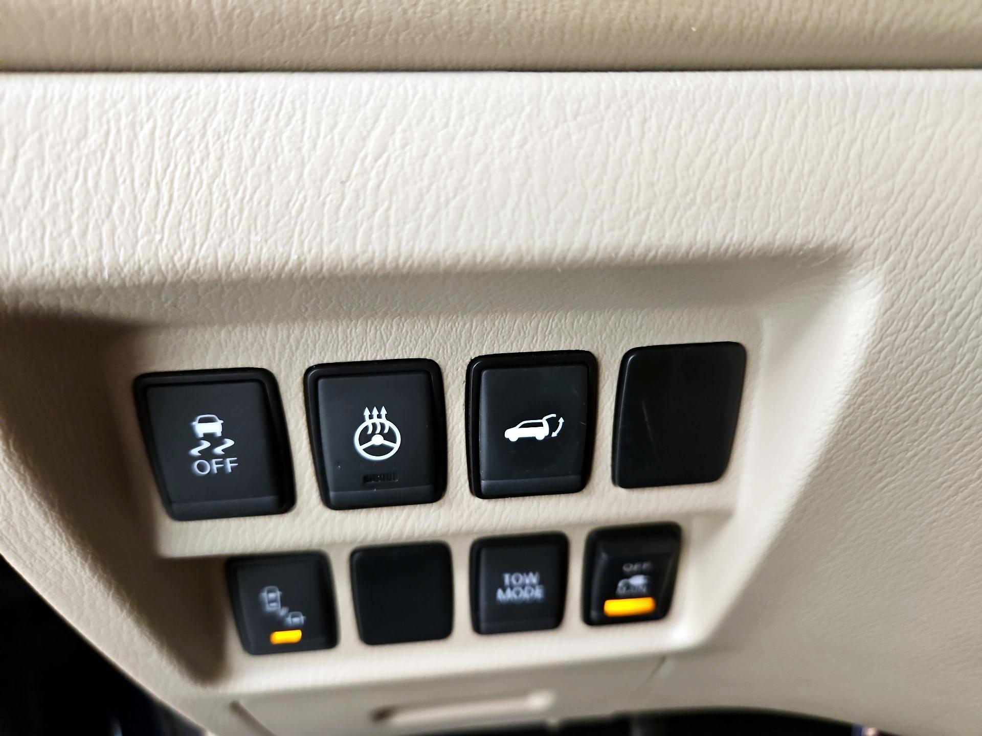 Thumbnail: 2018 Nissan Pathfinder - 13