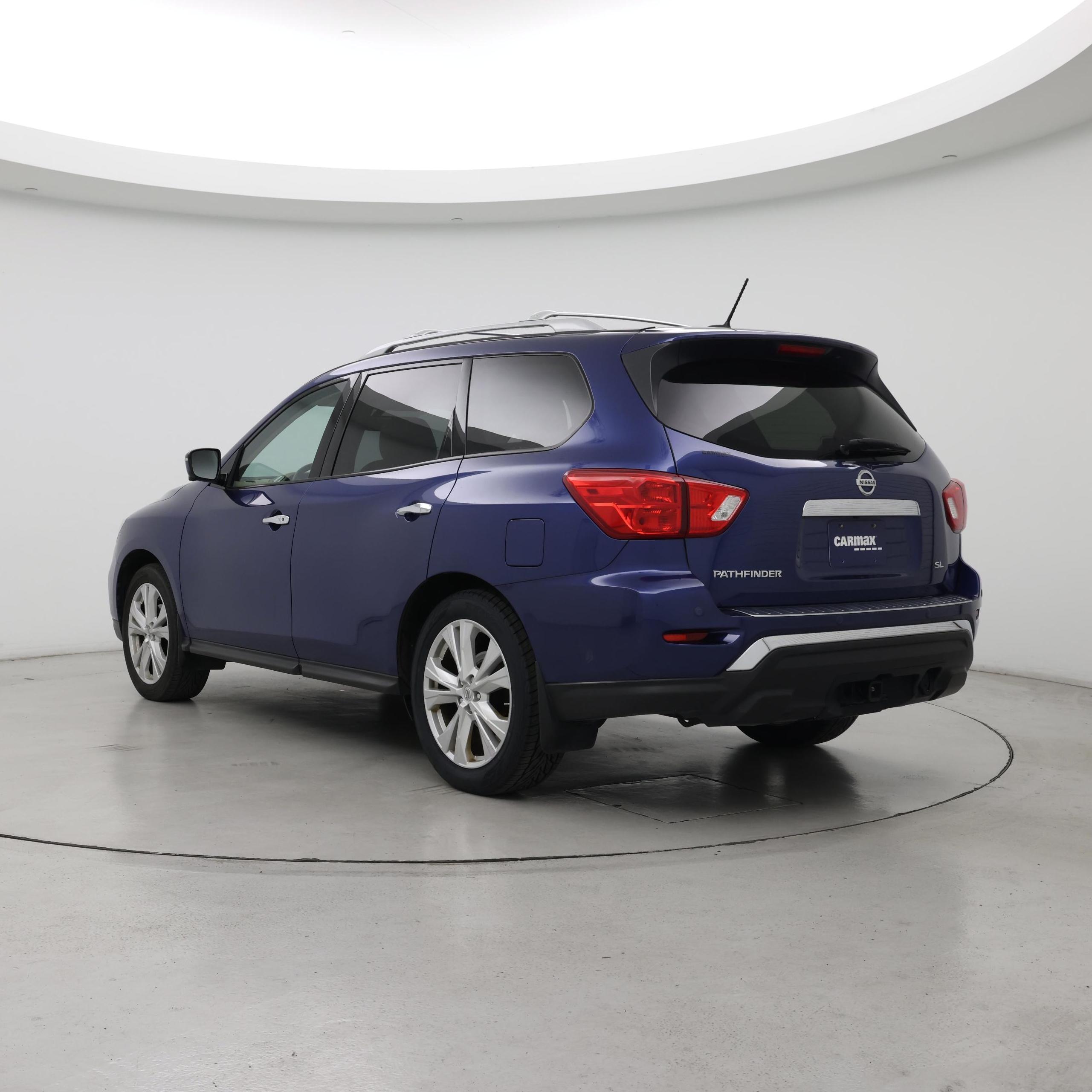Thumbnail: 2018 Nissan Pathfinder - 2