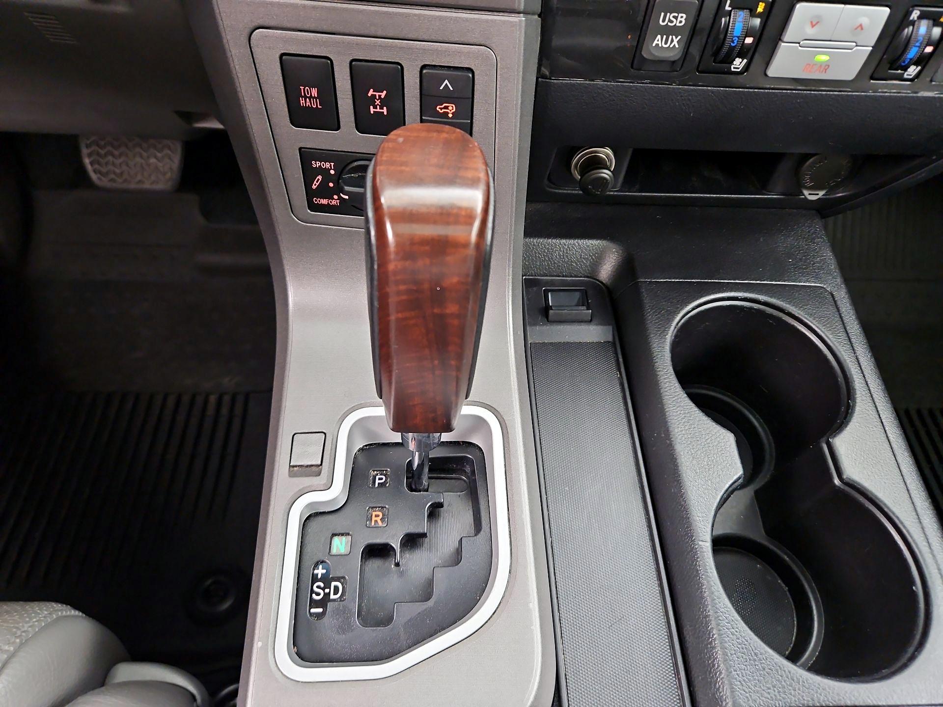 Thumbnail: 2017 Toyota Sequoia - 18