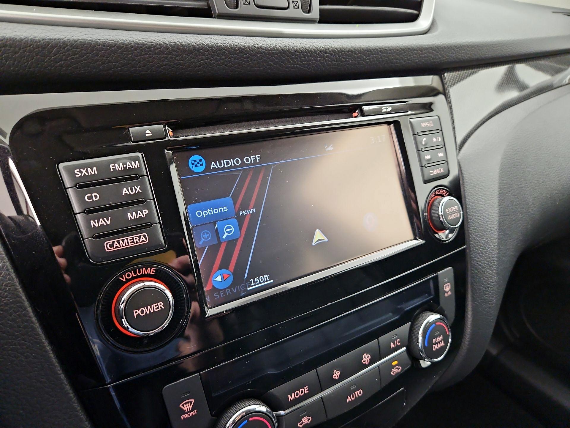 Thumbnail: 2016 Nissan Rogue - 14