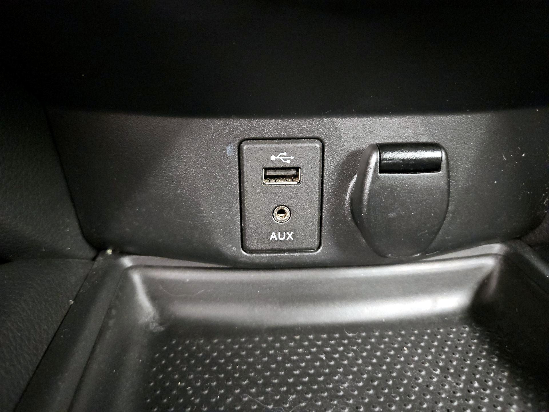 Thumbnail: 2016 Nissan Rogue - 19