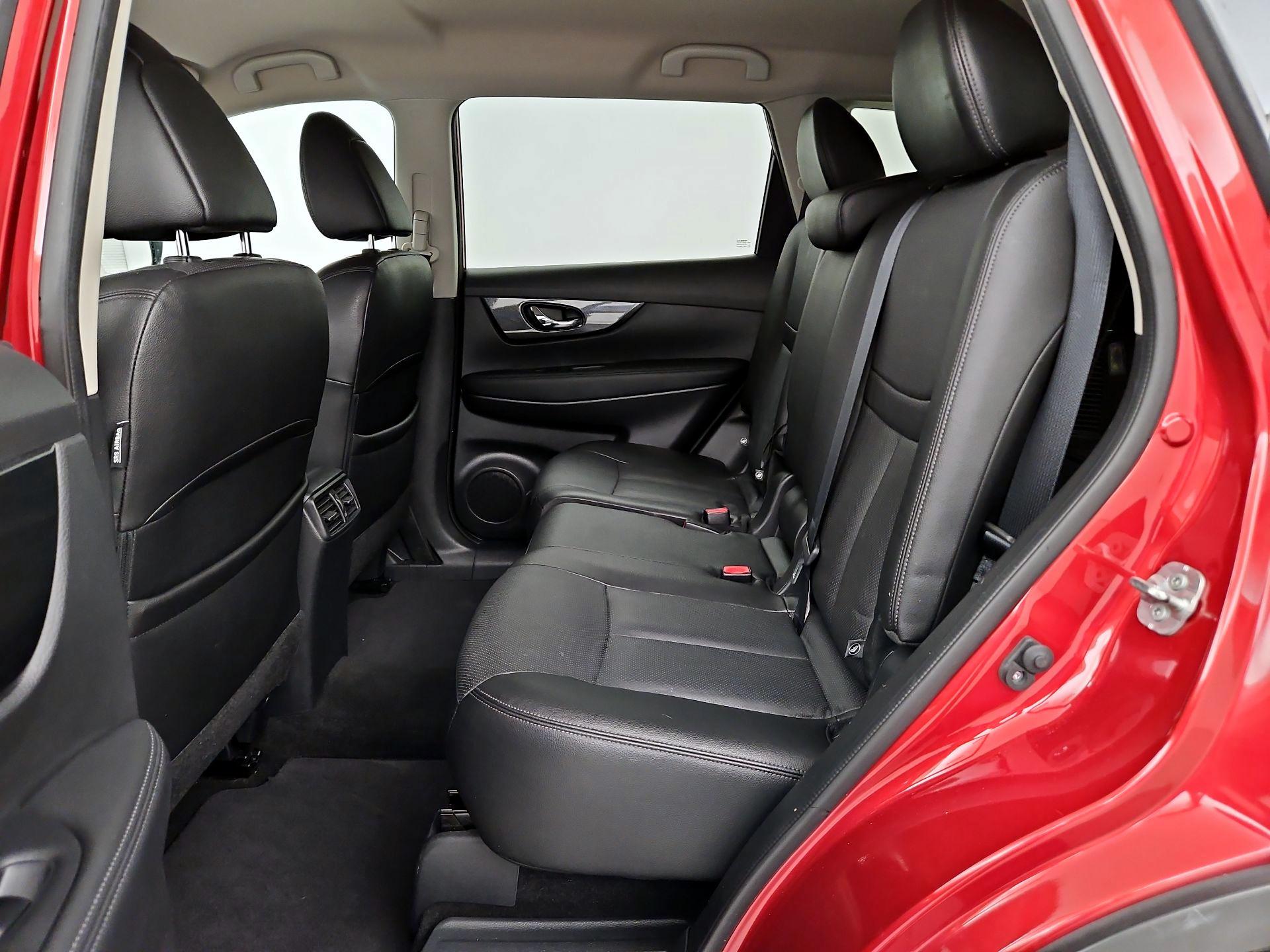 Thumbnail: 2016 Nissan Rogue - 20