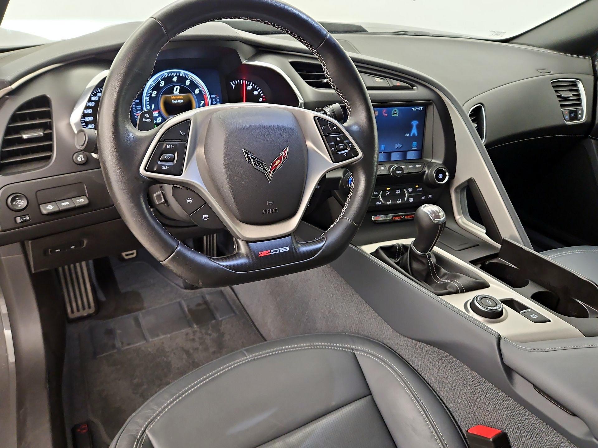 Thumbnail: 2015 Chevrolet Corvette - 9