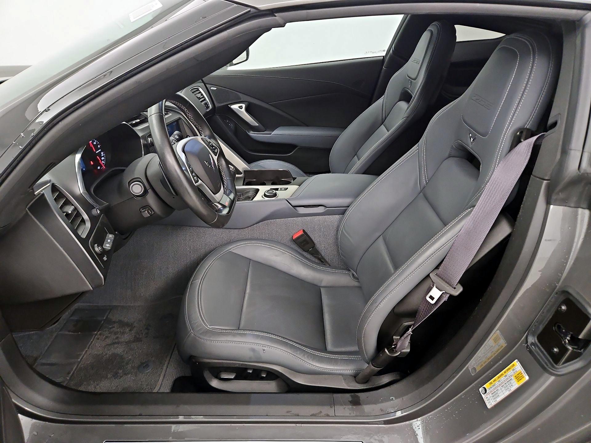 Thumbnail: 2015 Chevrolet Corvette - 11