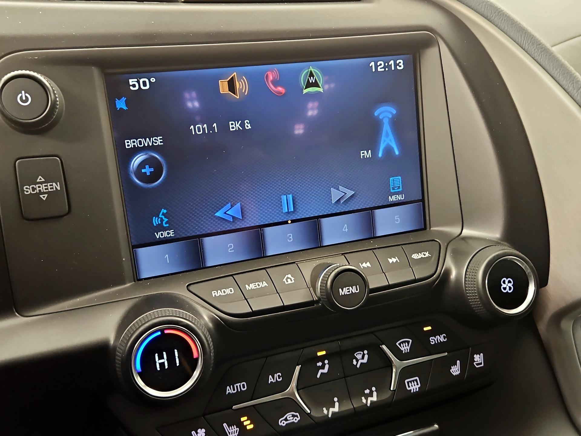 Thumbnail: 2015 Chevrolet Corvette - 15