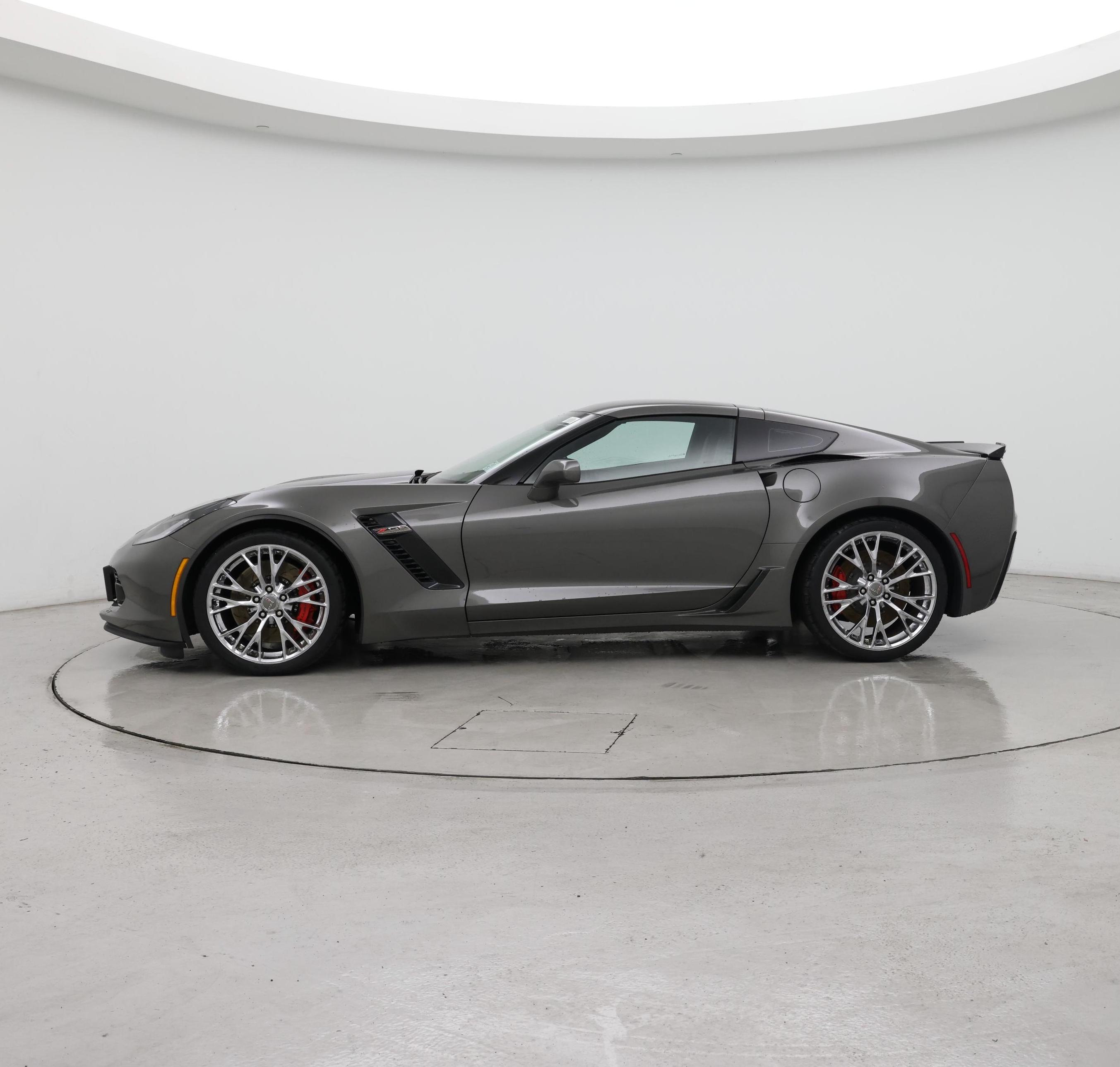 Thumbnail: 2015 Chevrolet Corvette - 3
