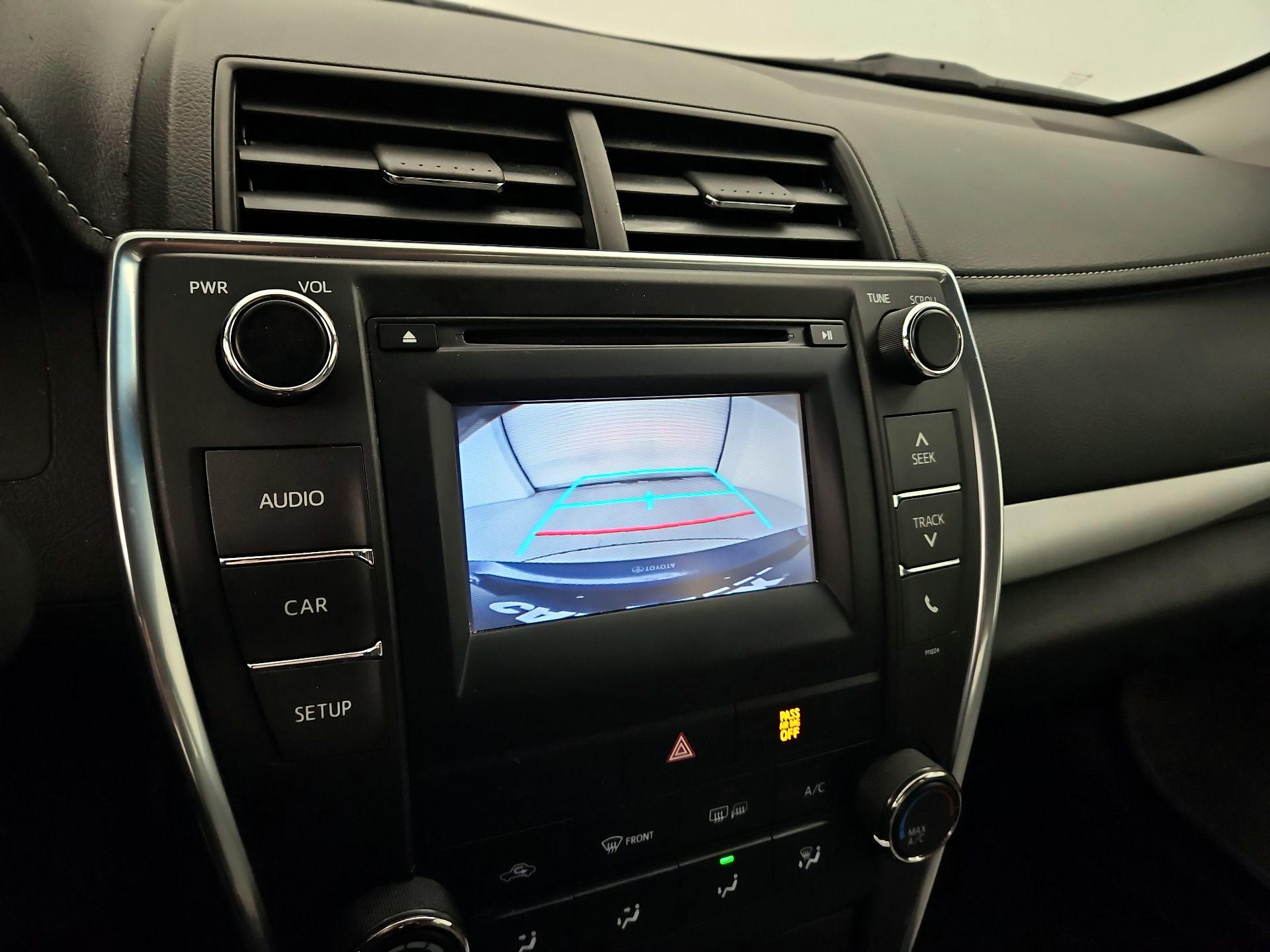 Thumbnail: 2016 Toyota Camry - 14