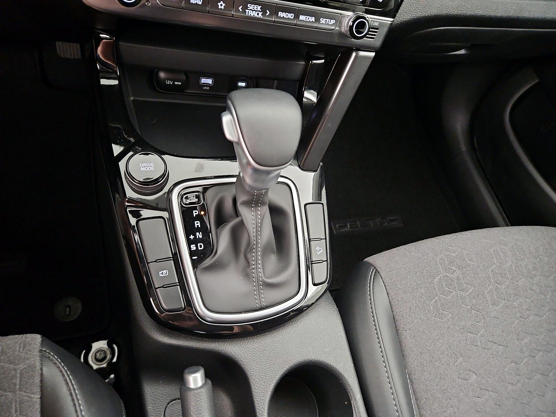 Thumbnail: 2025 Kia Seltos - 18