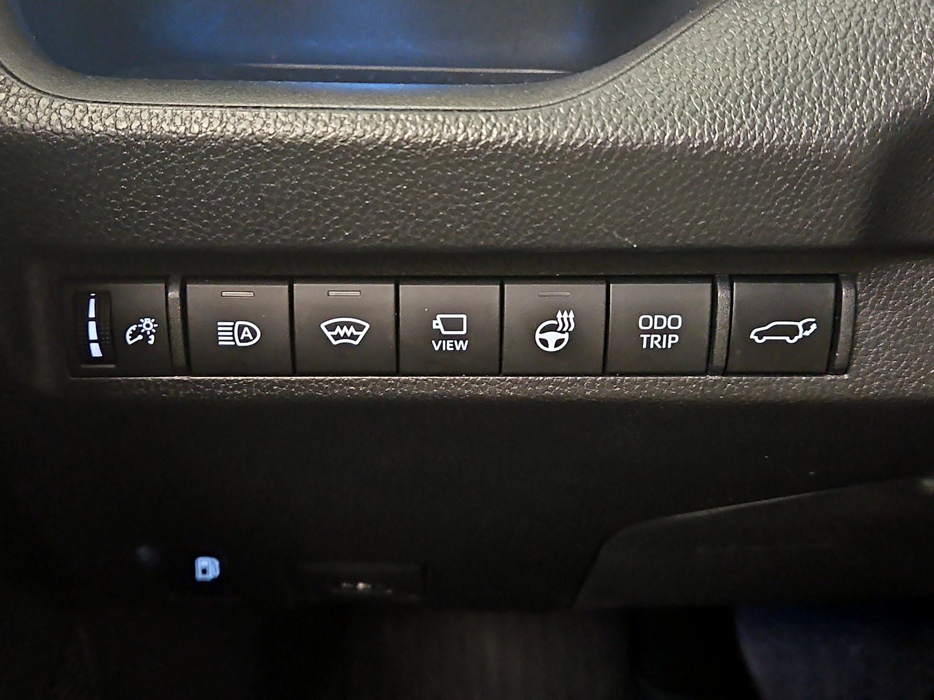 Thumbnail: 2023 Toyota RAV4 - 13